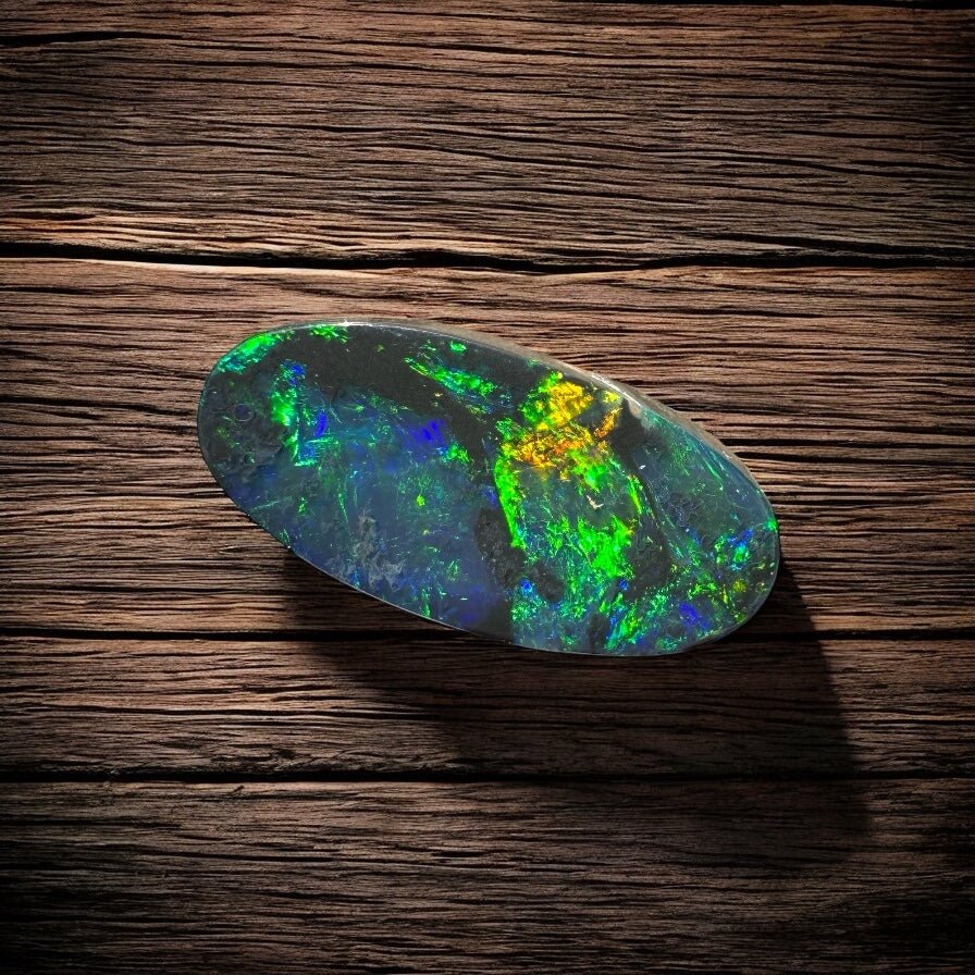 1.7ct Hand - cut Solid Lightning Ridge Black Opal