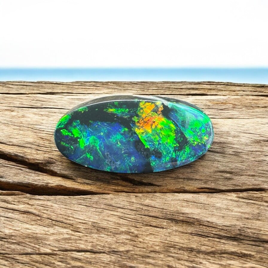 1.7ct Hand - cut Solid Lightning Ridge Black Opal