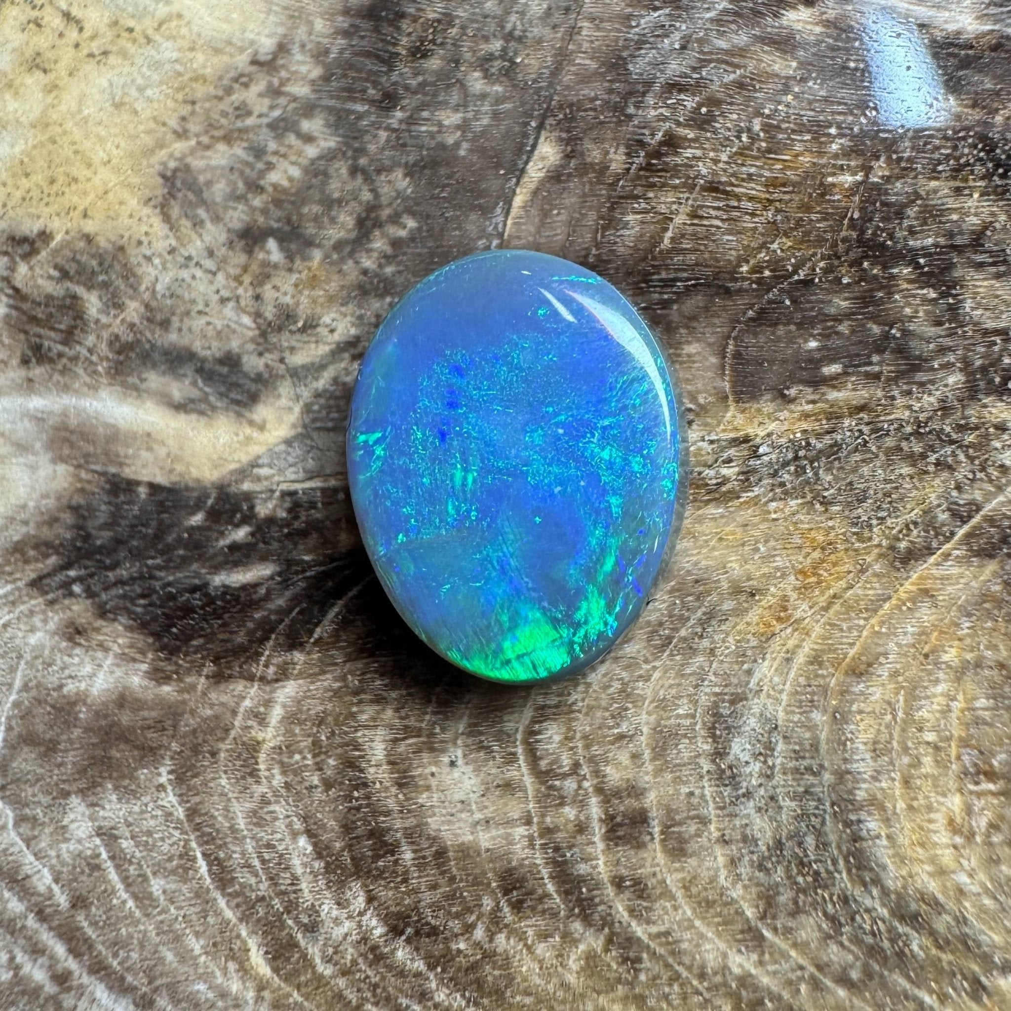 1.7ct Hand - cut Solid Lightning Ridge Semi Black Opal