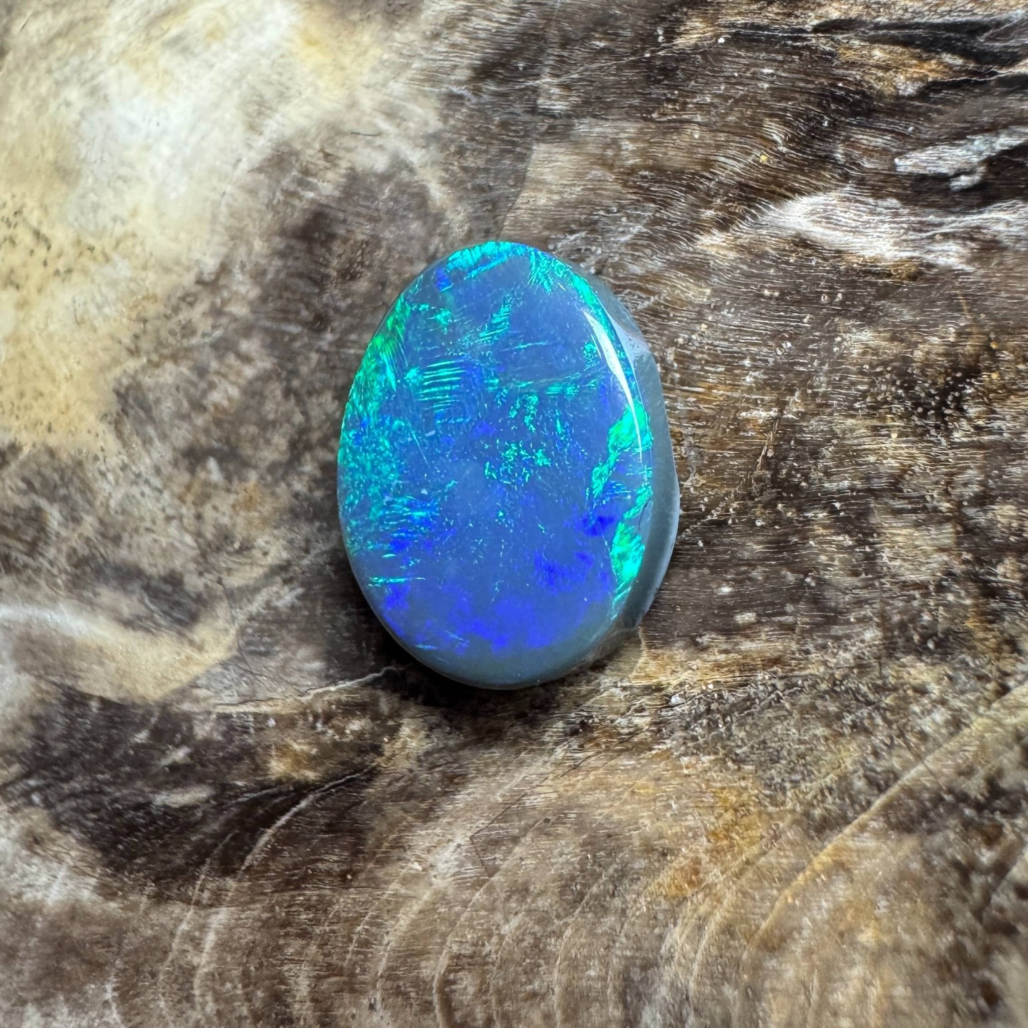 1.7ct Hand - cut Solid Lightning Ridge Semi Black Opal
