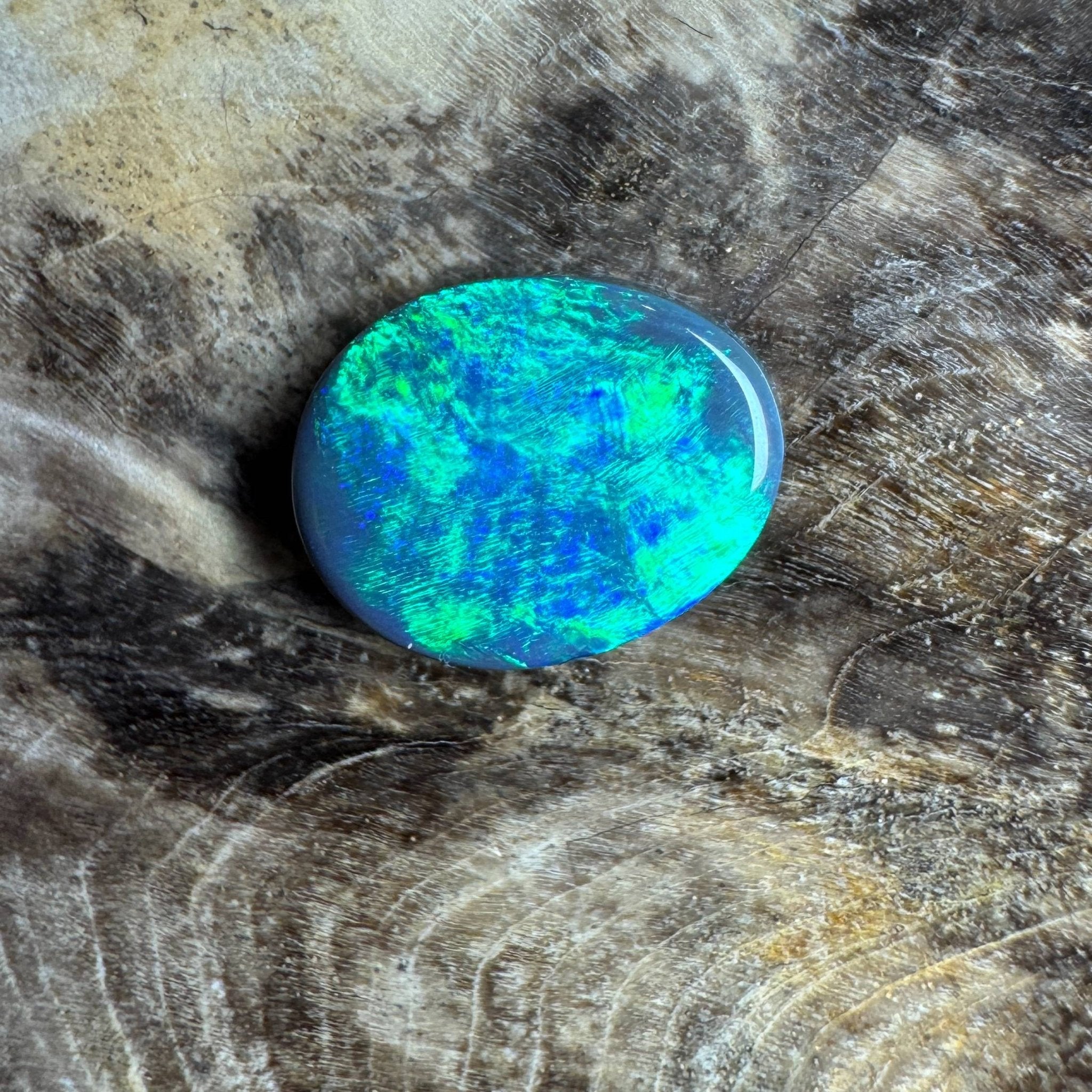 1.7ct Hand - cut Solid Lightning Ridge Semi Black Opal