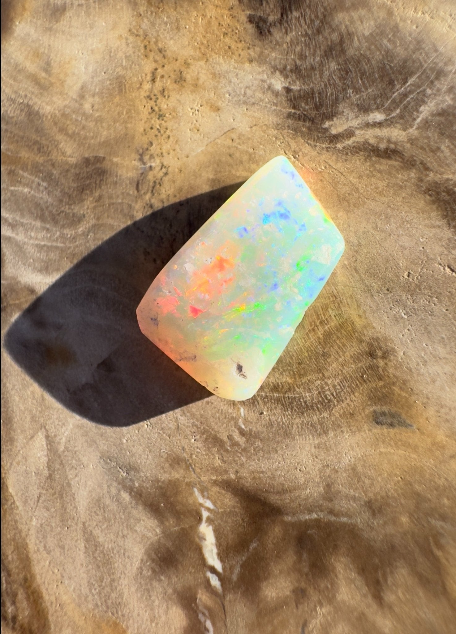 1.8ct Hand - Cut Solid Lightning Ridge Opal