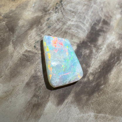 1.8ct Hand - Cut Solid Lightning Ridge Opal