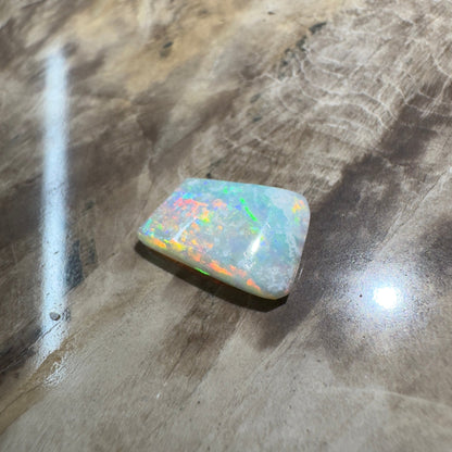 1.8ct Hand - Cut Solid Lightning Ridge Opal