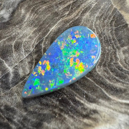 1.9carat Hand - Cut Solid Lightning Ridge Semi Black Opal