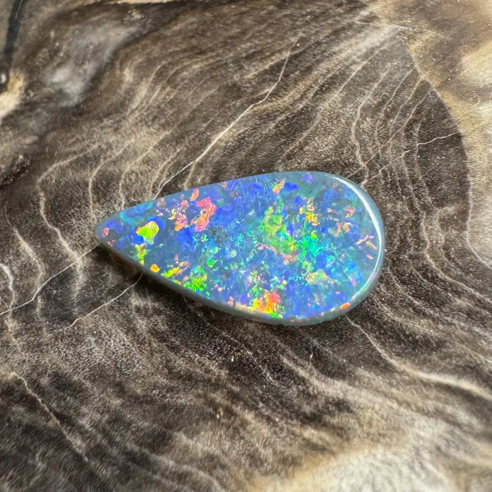 1.9carat Hand - Cut Solid Lightning Ridge Semi Black Opal