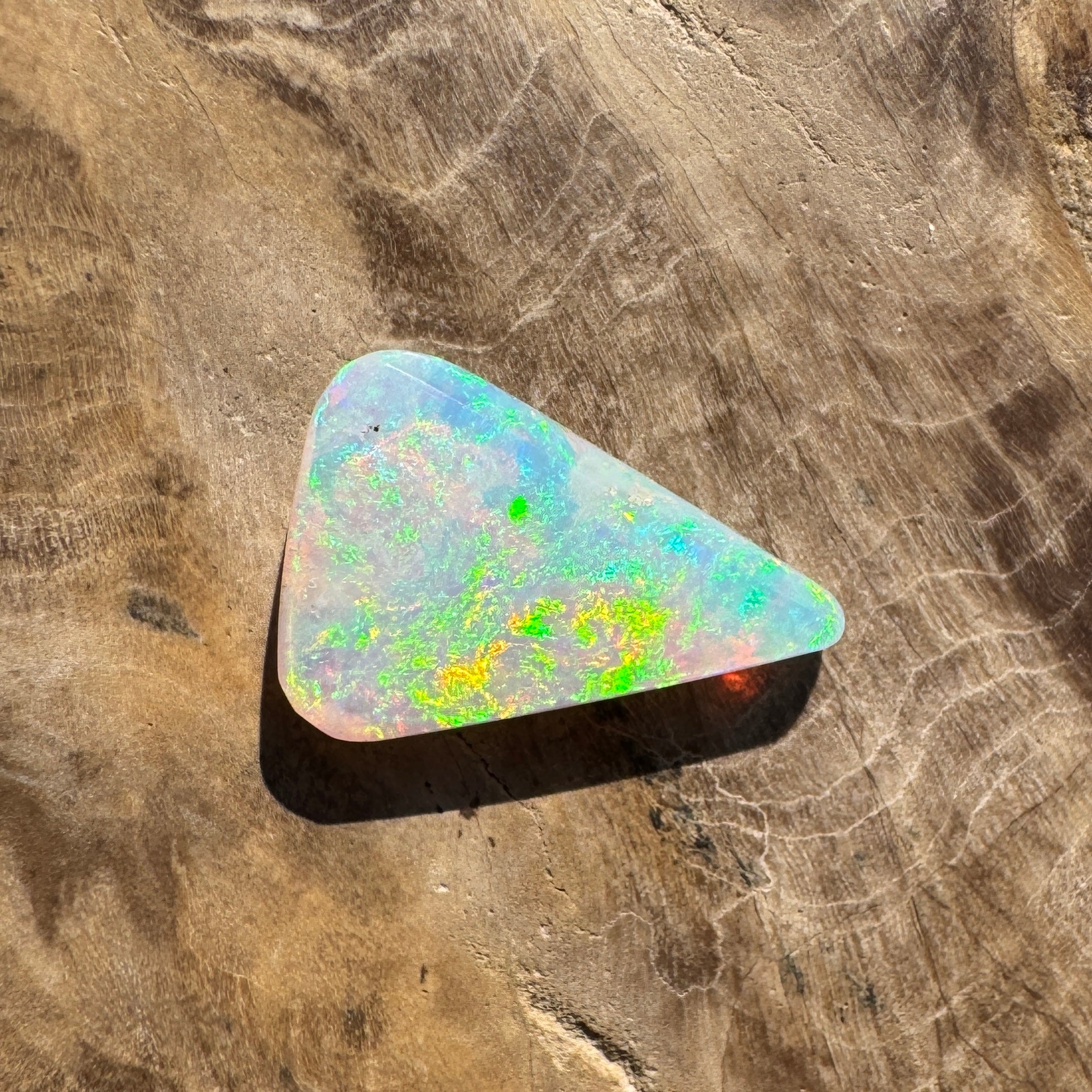 1.9ct Hand - cut Solid Coober Pedy Crystal Opal