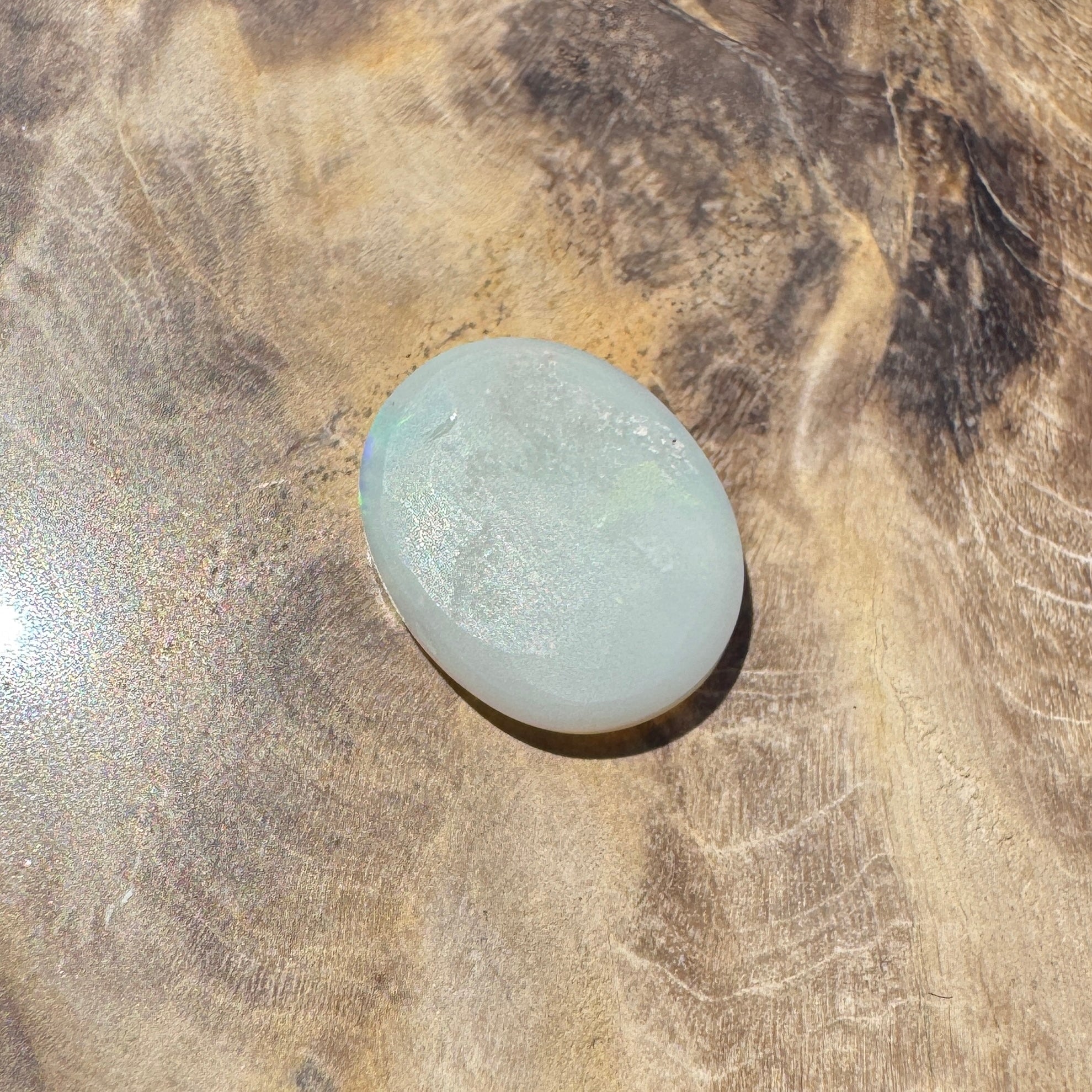 1.9ct Hand - cut Solid Lightning Ridge Opal