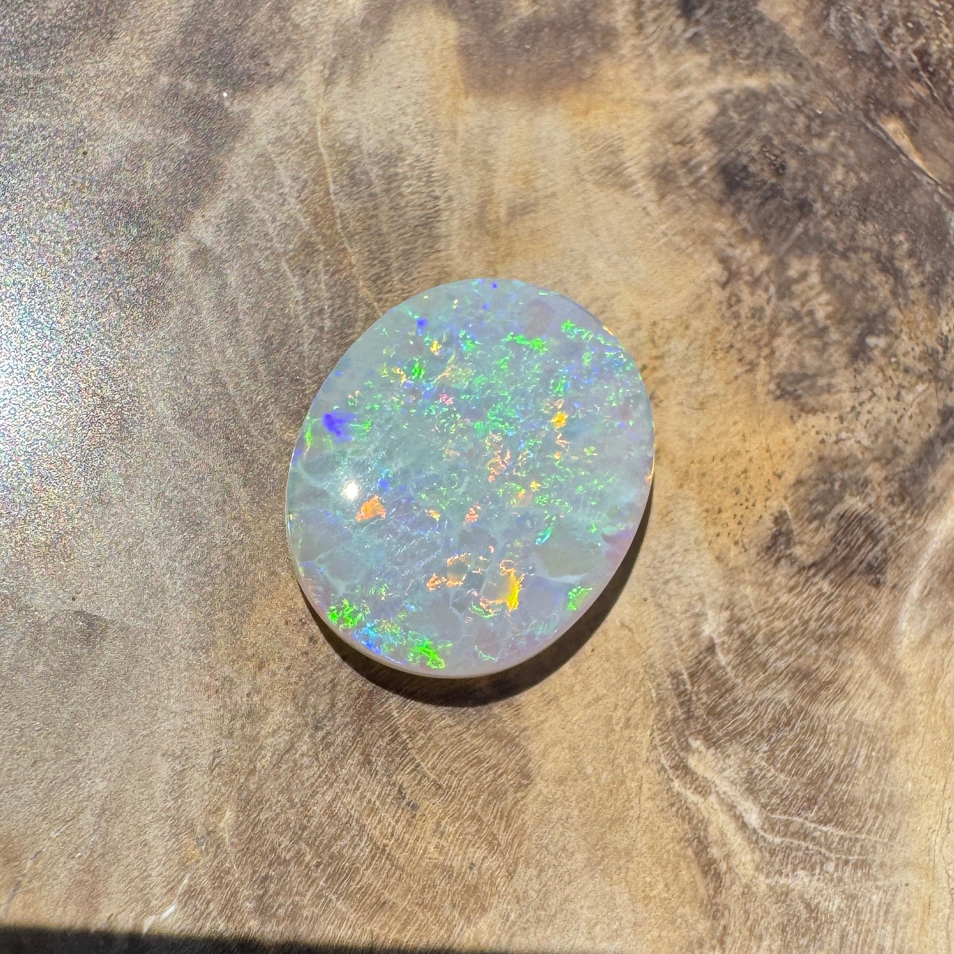 1.9ct Hand - cut Solid Lightning Ridge Opal
