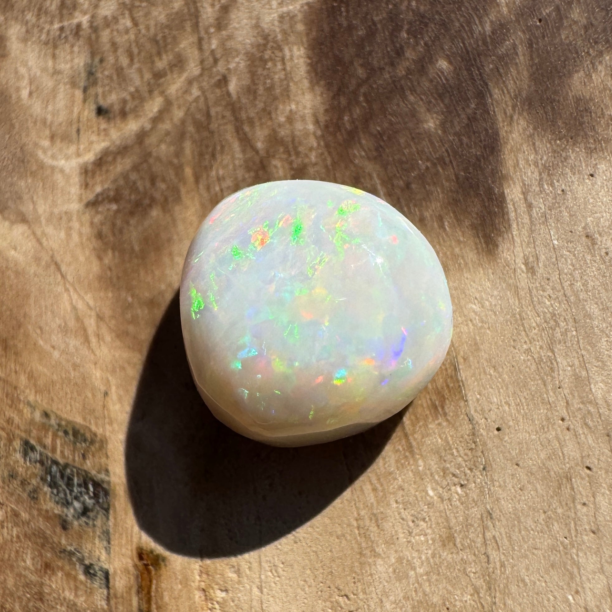 1.9ct Hand - cut Solid Lightning Ridge Opal