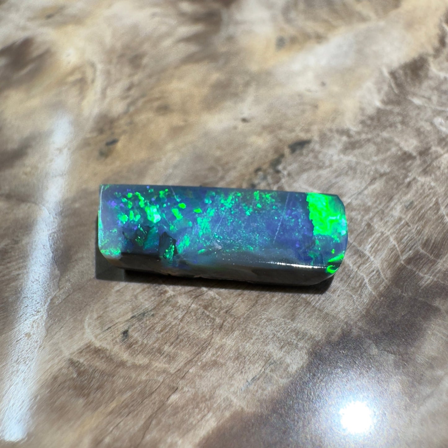 1.9ct Hand - cut Solid Lightning Ridge Semi Black Opal