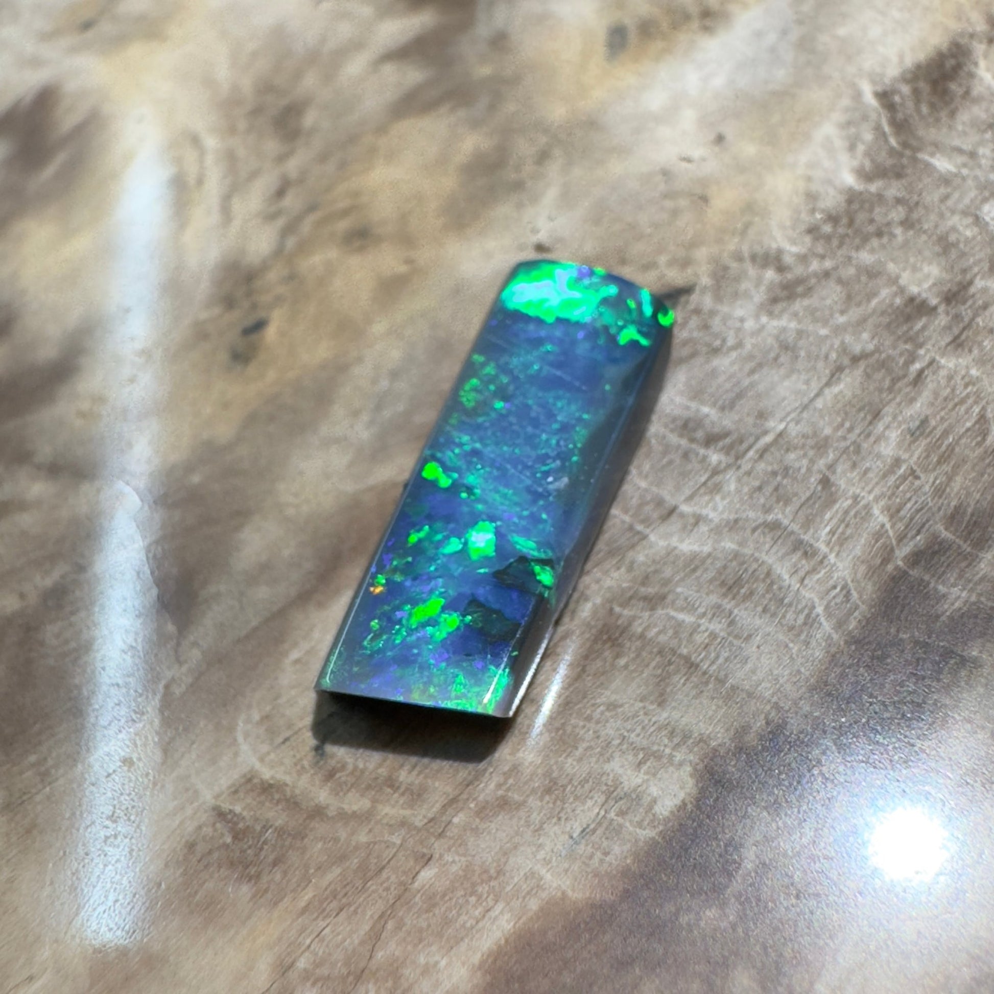 1.9ct Hand - cut Solid Lightning Ridge Semi Black Opal