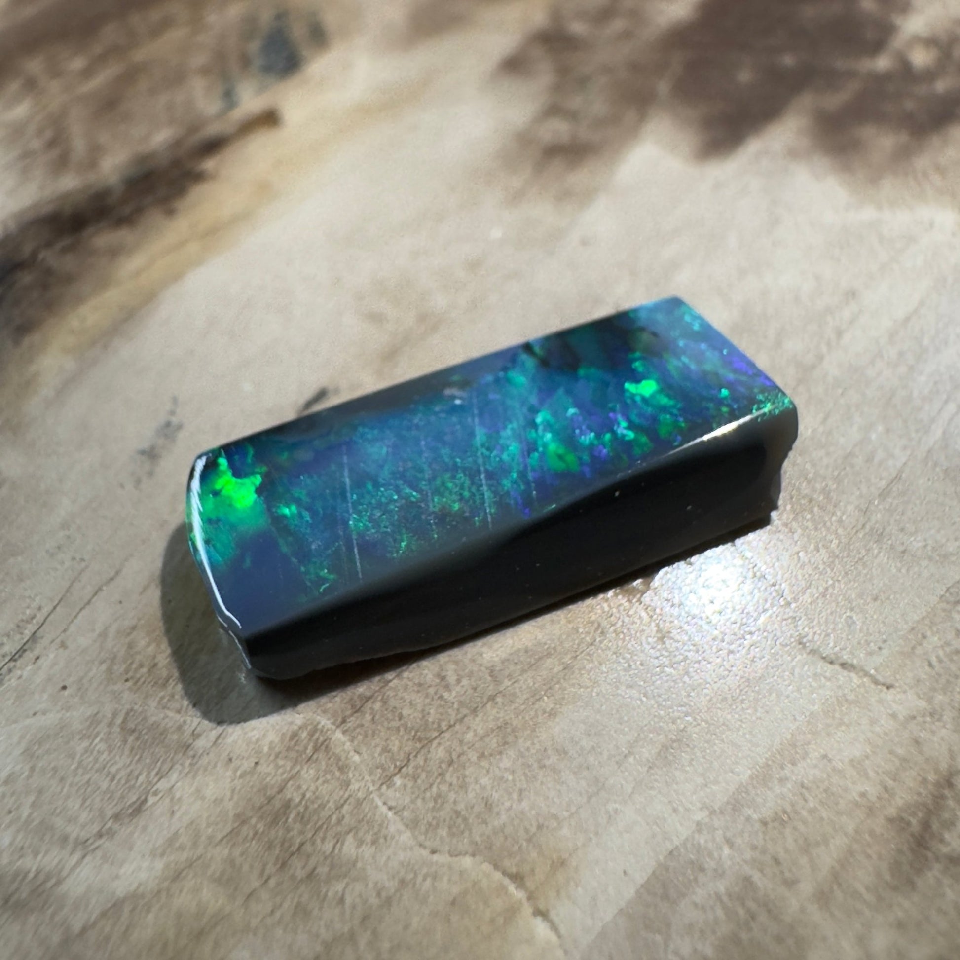 1.9ct Hand - cut Solid Lightning Ridge Semi Black Opal