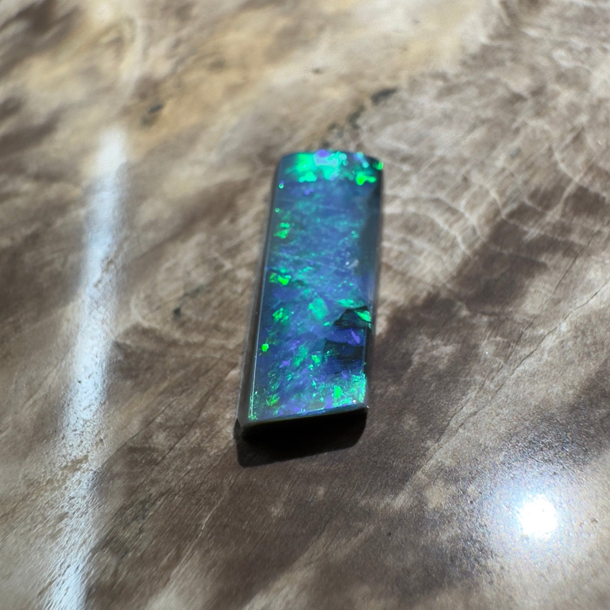 1.9ct Hand - cut Solid Lightning Ridge Semi Black Opal
