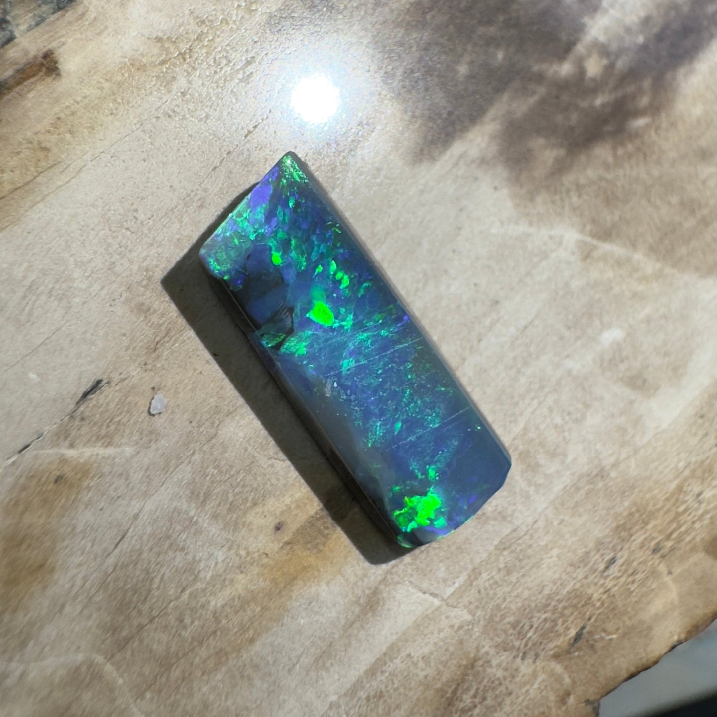 1.9ct Hand - cut Solid Lightning Ridge Semi Black Opal