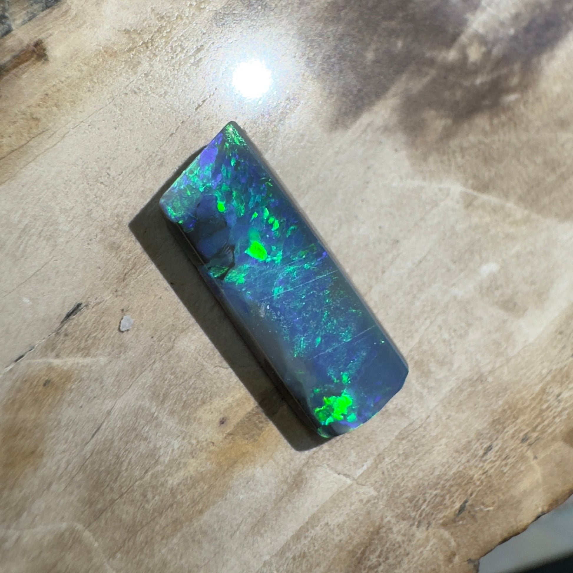 1.9ct Hand - cut Solid Lightning Ridge Semi Black Opal