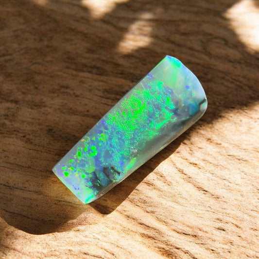 1.9ct Hand - cut Solid Lightning Ridge Semi Black Opal