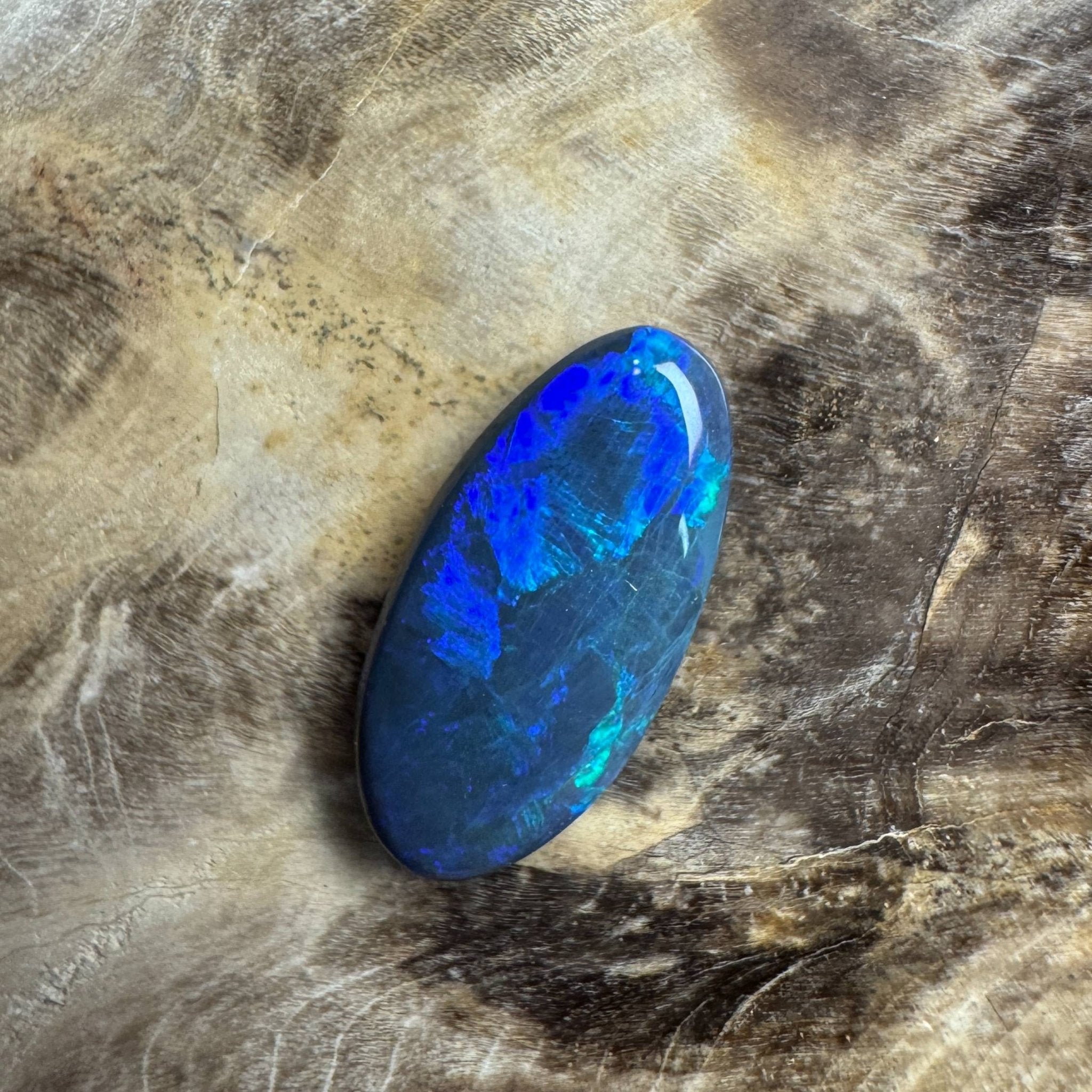 2.1ct Hand - cut Solid Lightning Ridge Black Opal