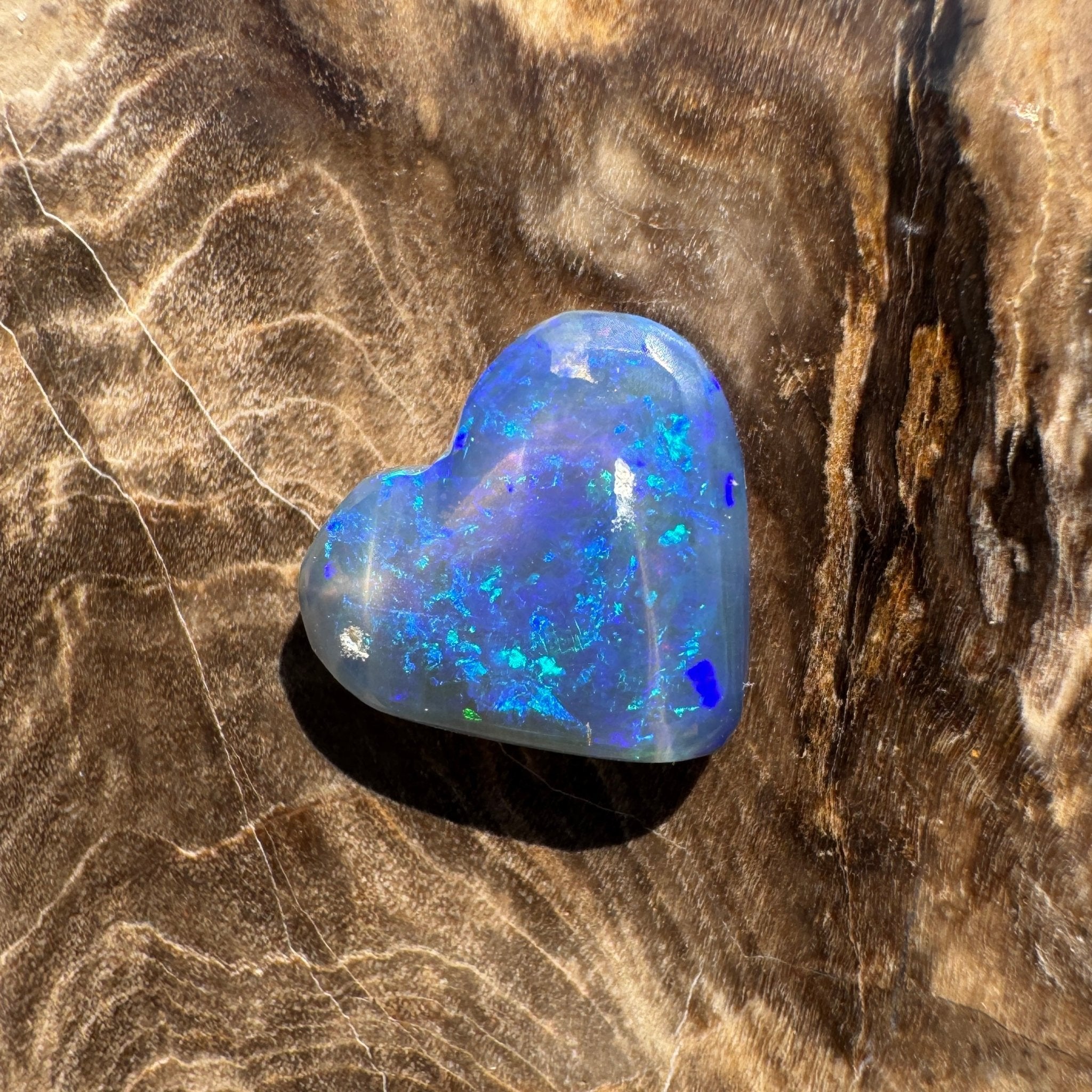 2.2ct Hand - cut Solid Lightning Ridge Semi Black Opal