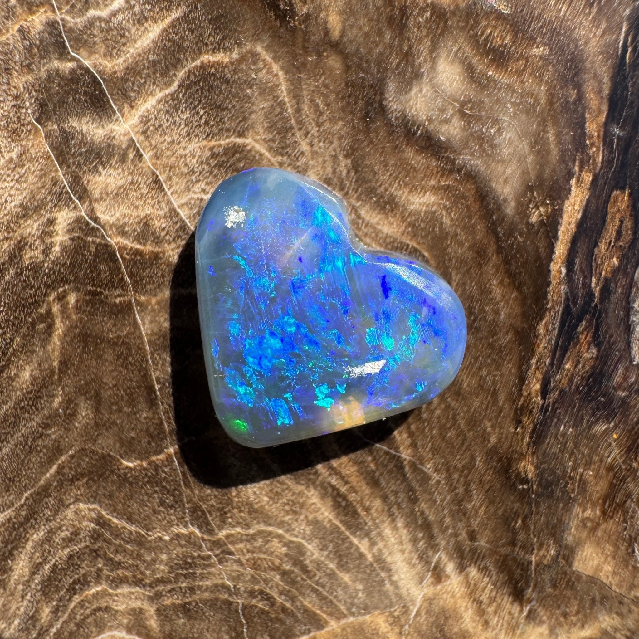 2.2ct Hand - cut Solid Lightning Ridge Semi Black Opal