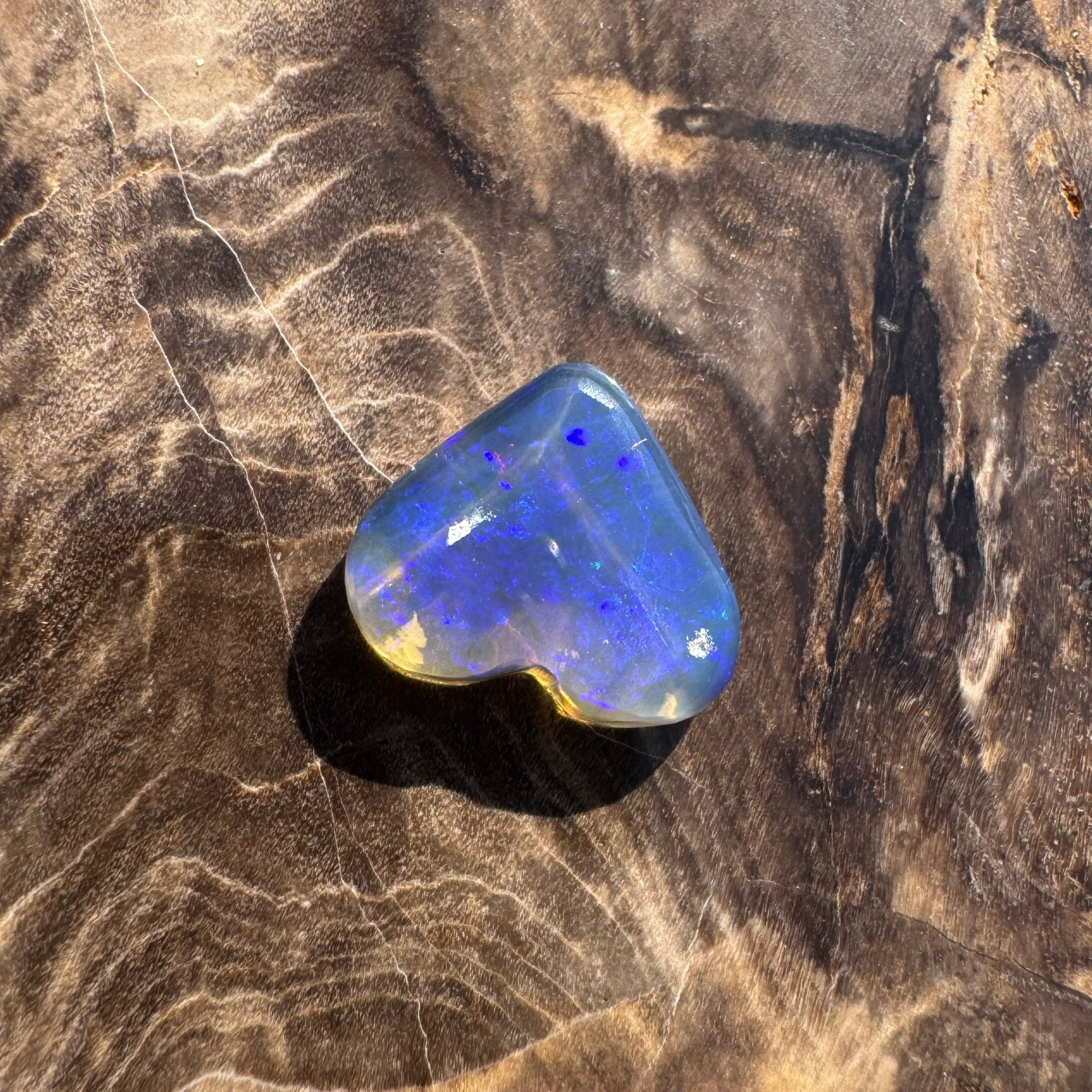 2.2ct Hand - cut Solid Lightning Ridge Semi Black Opal