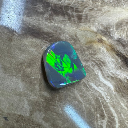 Lightning Ridge Semi Black Opal 3.1carat Solid Hand-Cut