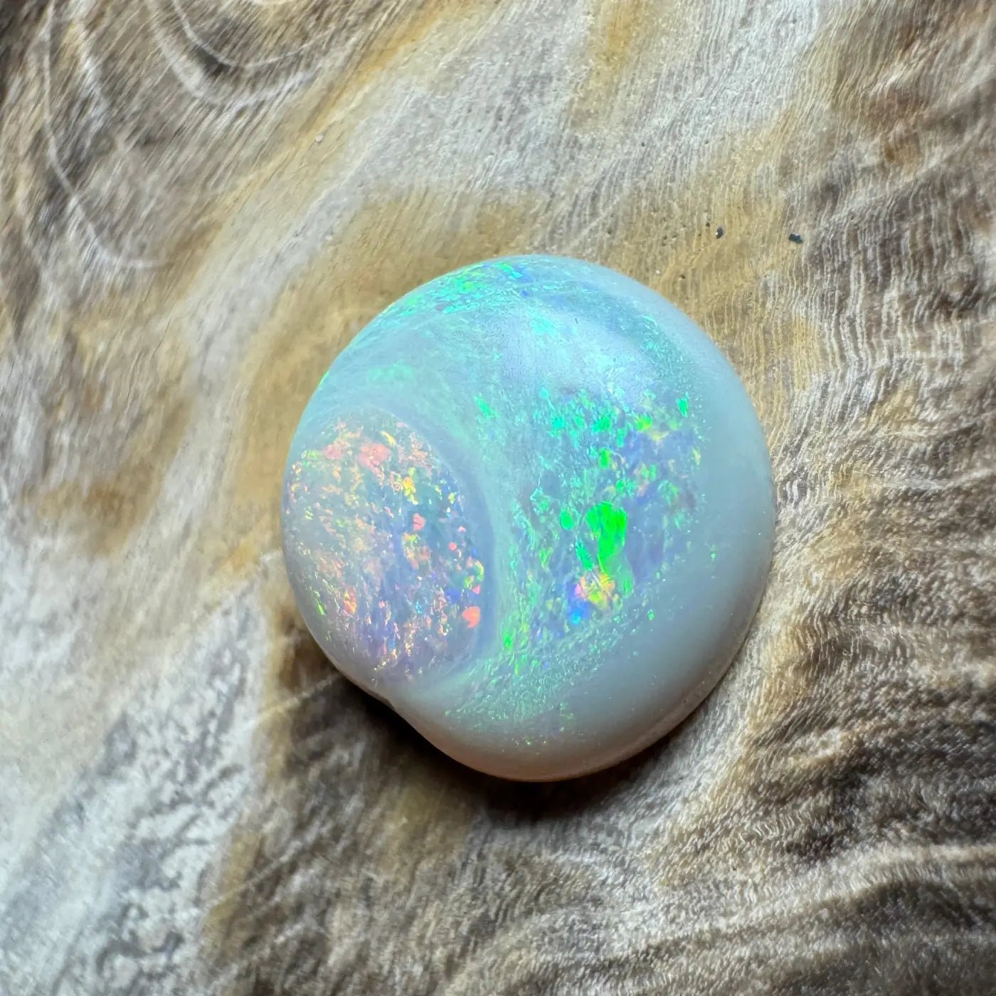 2.3ct Hand - Cut Solid Lightning Ridge Opal