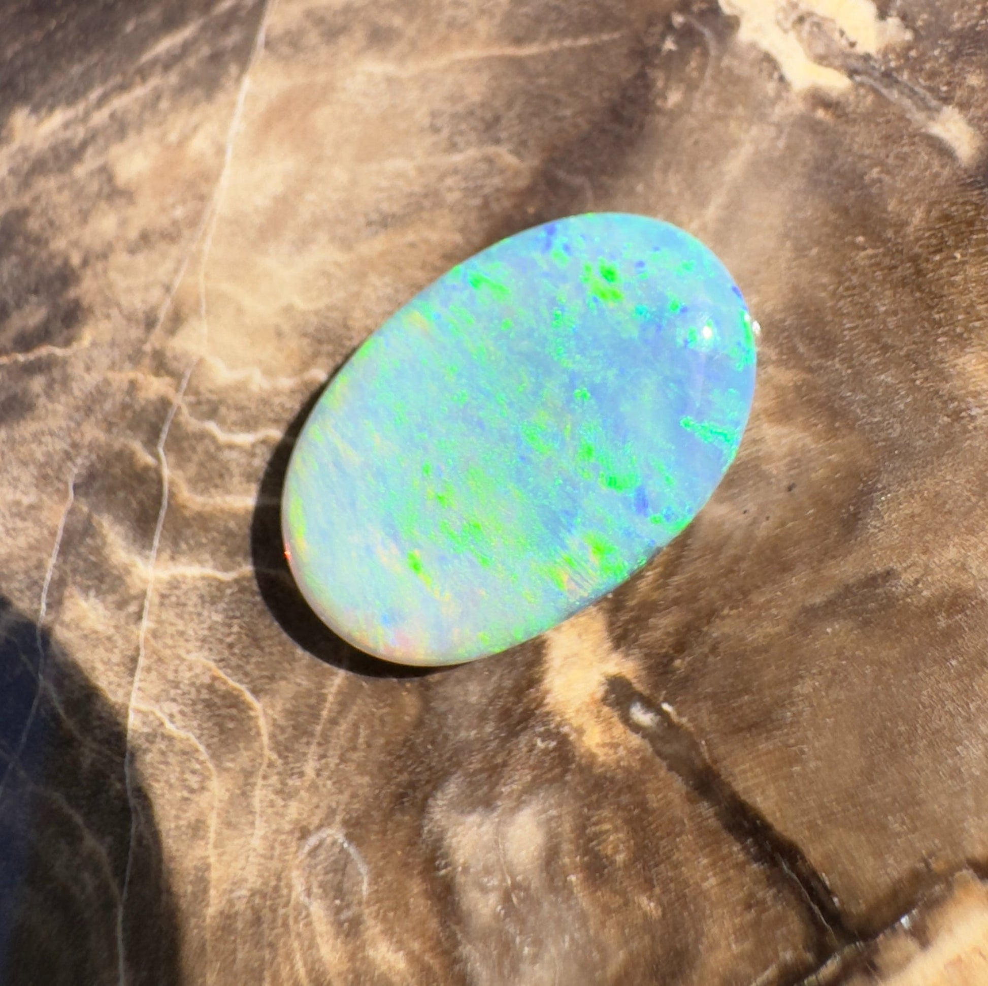 2.5ct Hand - Cut Solid Lightning Ridge Crystal Opal