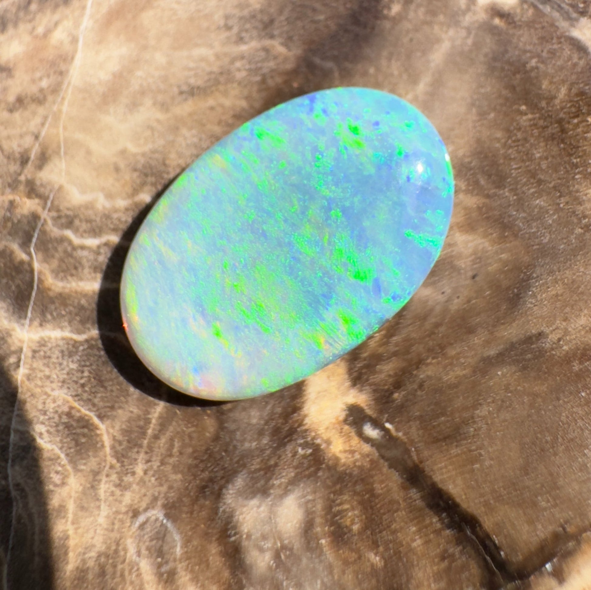 2.5ct Hand - Cut Solid Lightning Ridge Crystal Opal