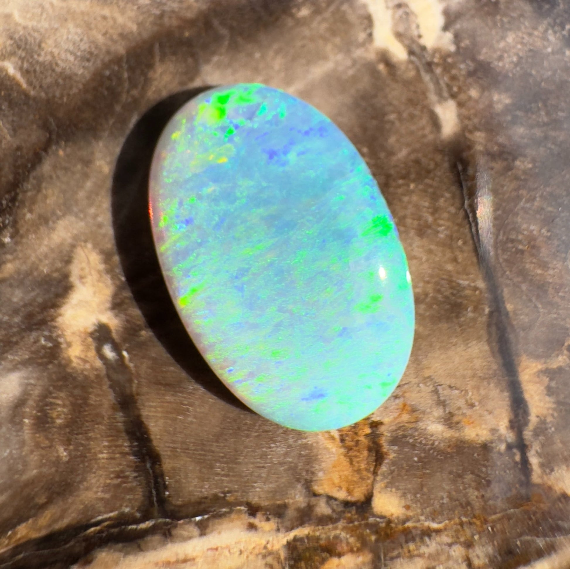 2.5ct Hand - Cut Solid Lightning Ridge Crystal Opal
