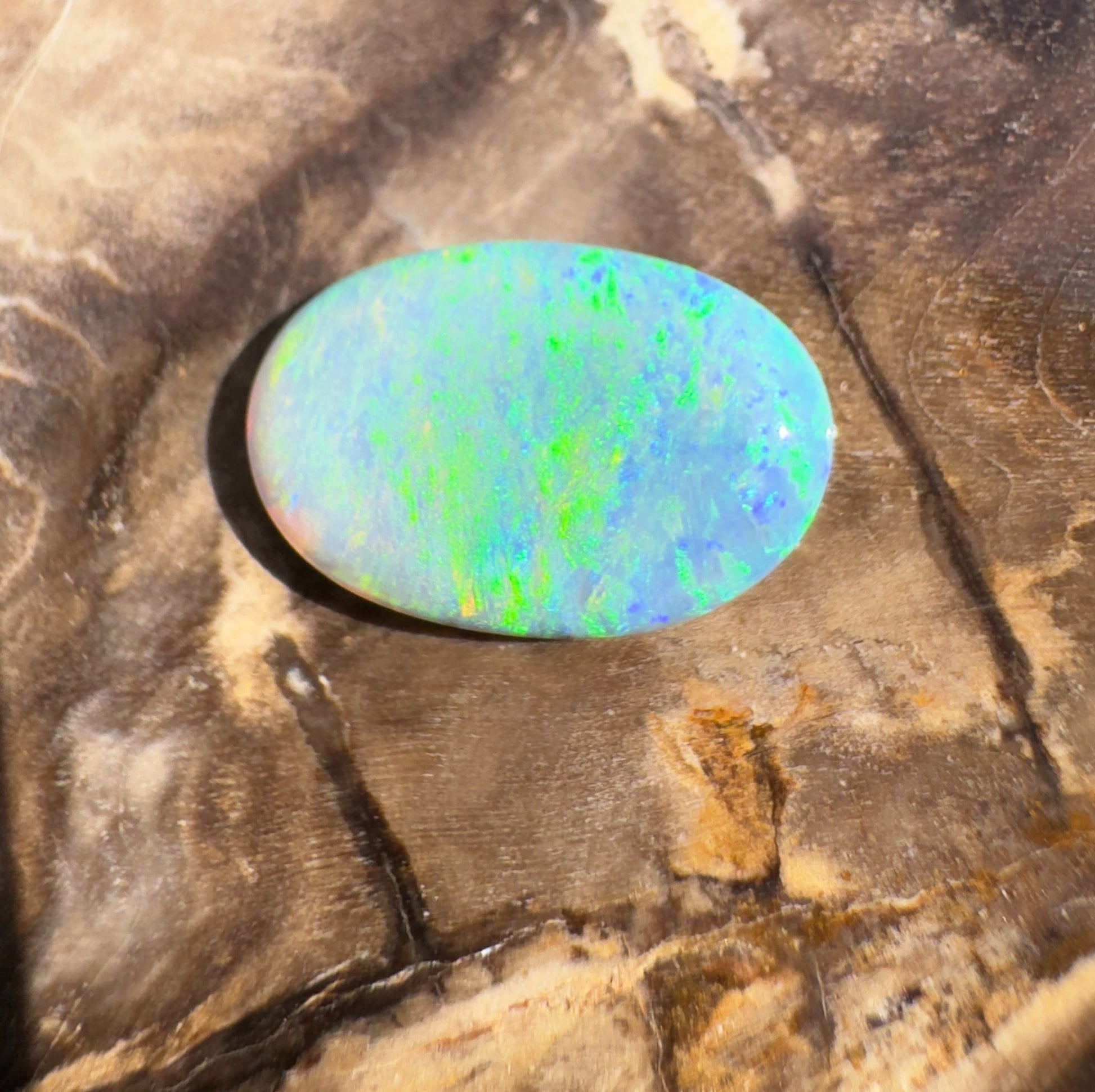 2.5ct Hand - Cut Solid Lightning Ridge Crystal Opal