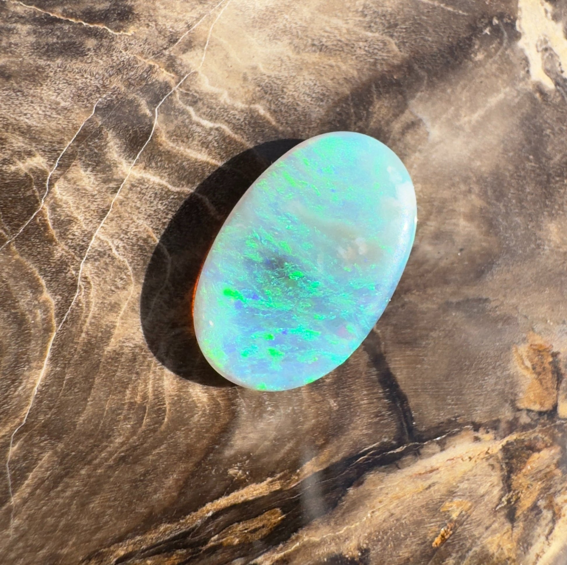 2.5ct Hand - Cut Solid Lightning Ridge Crystal Opal