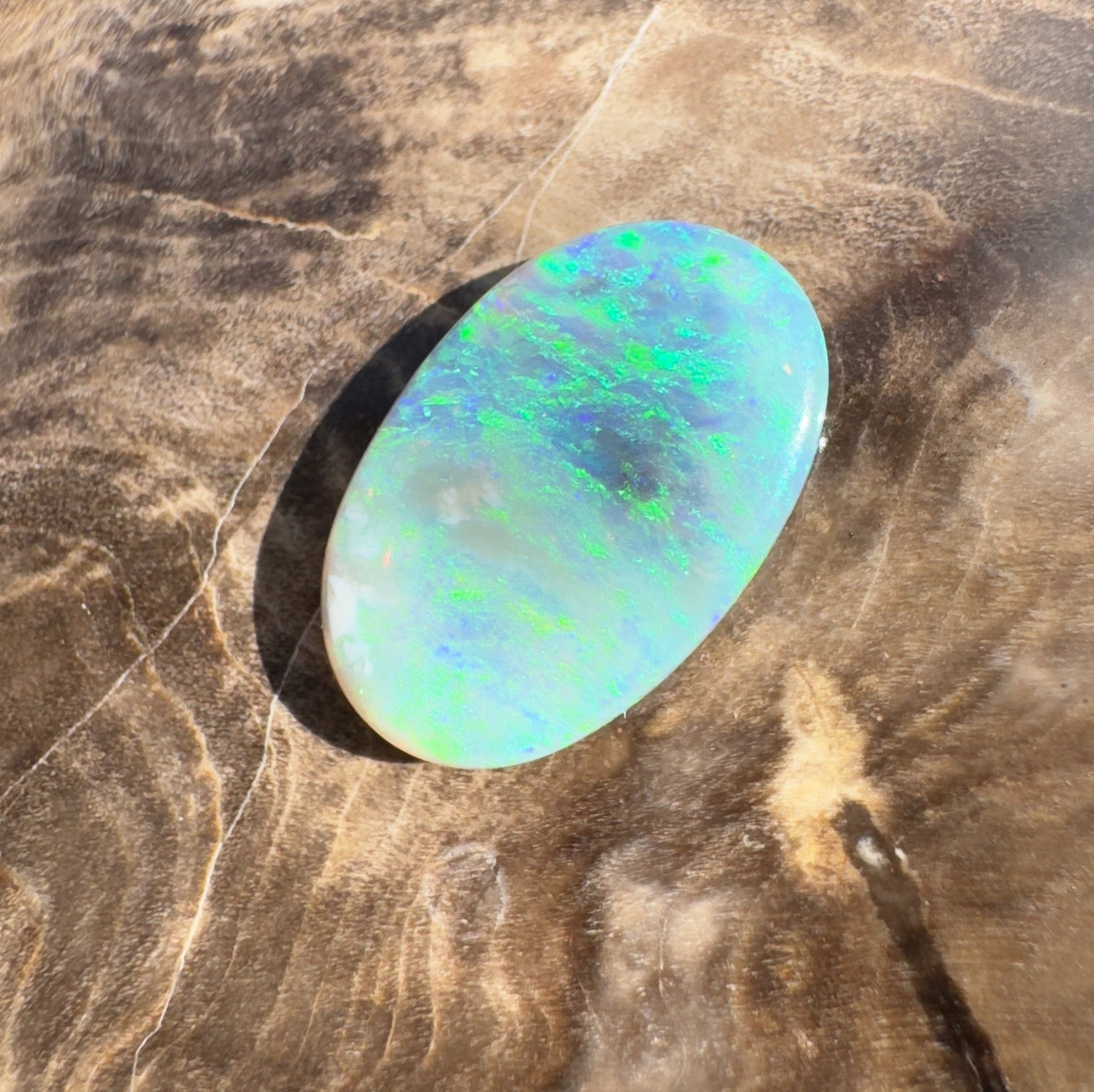 2.5ct Hand - Cut Solid Lightning Ridge Crystal Opal