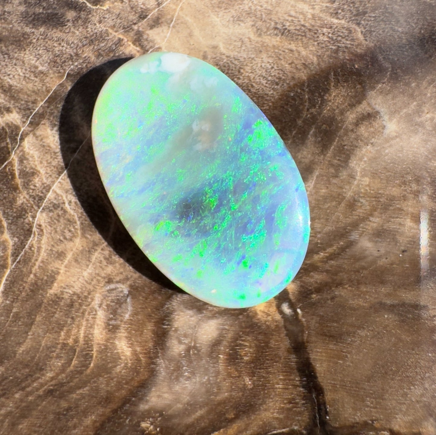 2.5ct Hand - Cut Solid Lightning Ridge Crystal Opal