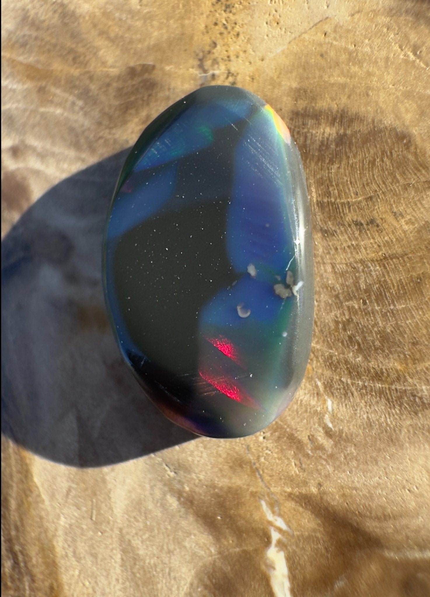 2.6ct Hand - cut Solid Lightning Ridge Black Opal