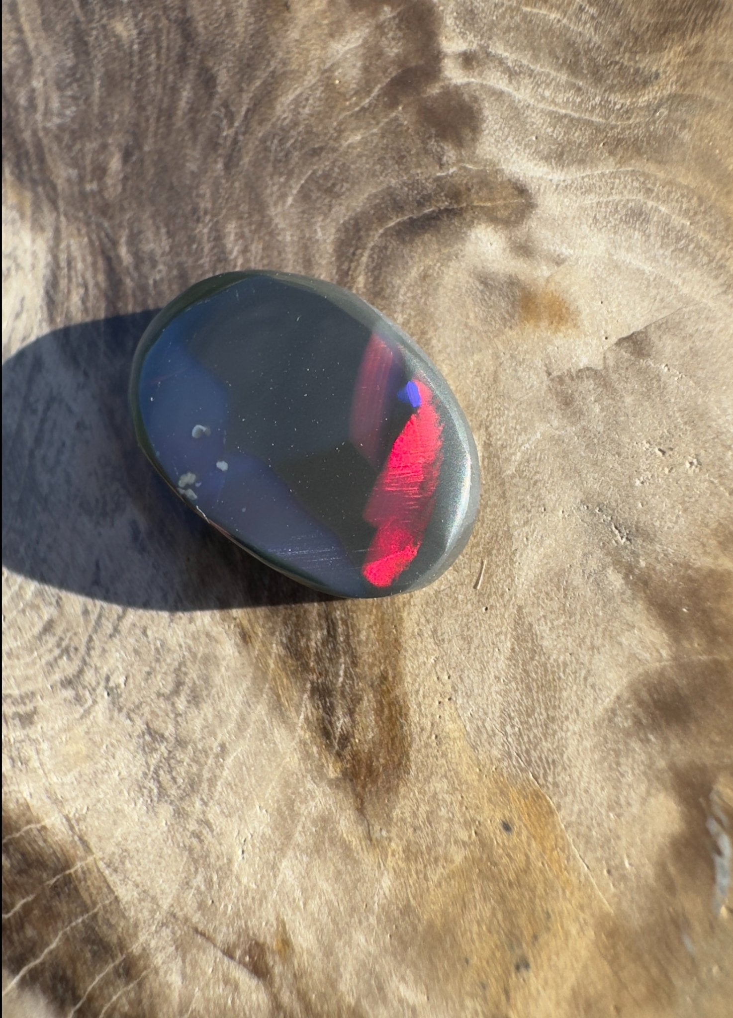 2.6ct Hand - cut Solid Lightning Ridge Black Opal