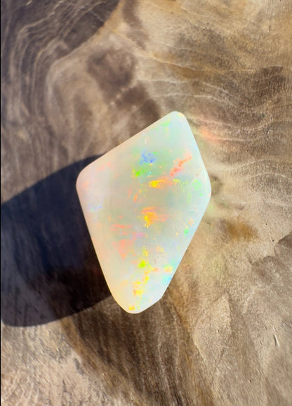 2.6ct Hand - Cut Solid Lightning Ridge Opal