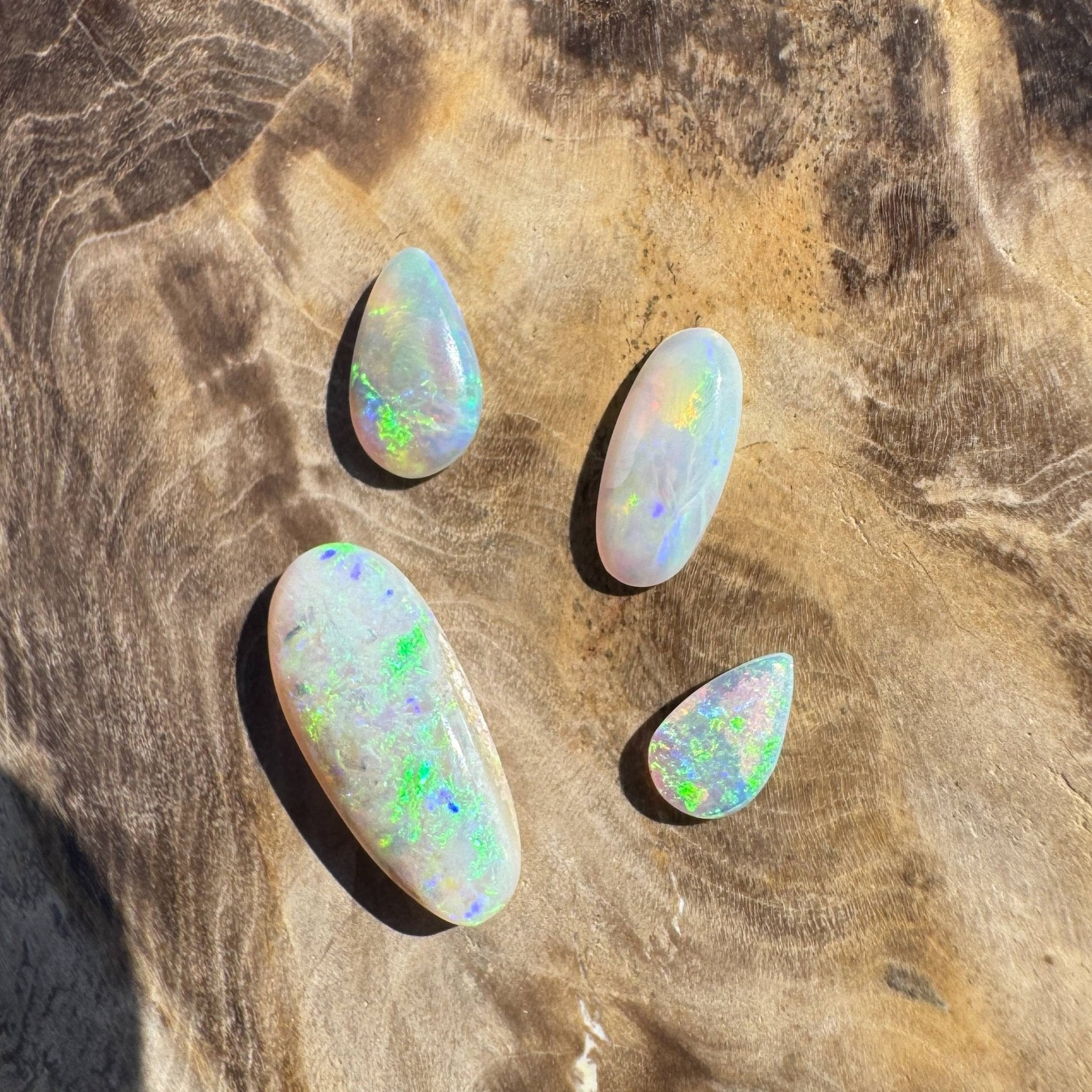 2.7ct Coober Pedy Opal Parcel