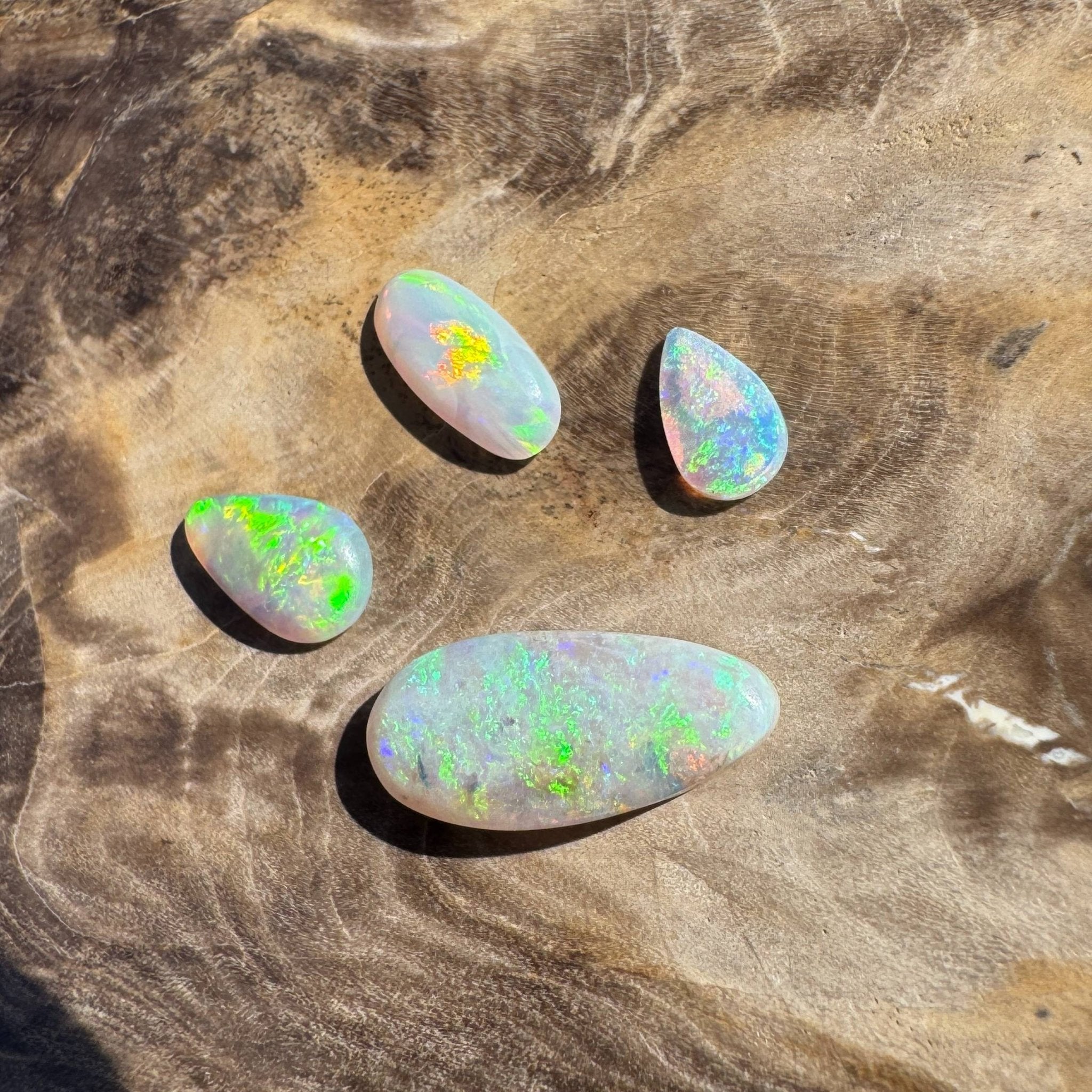 2.7ct Coober Pedy Opal Parcel