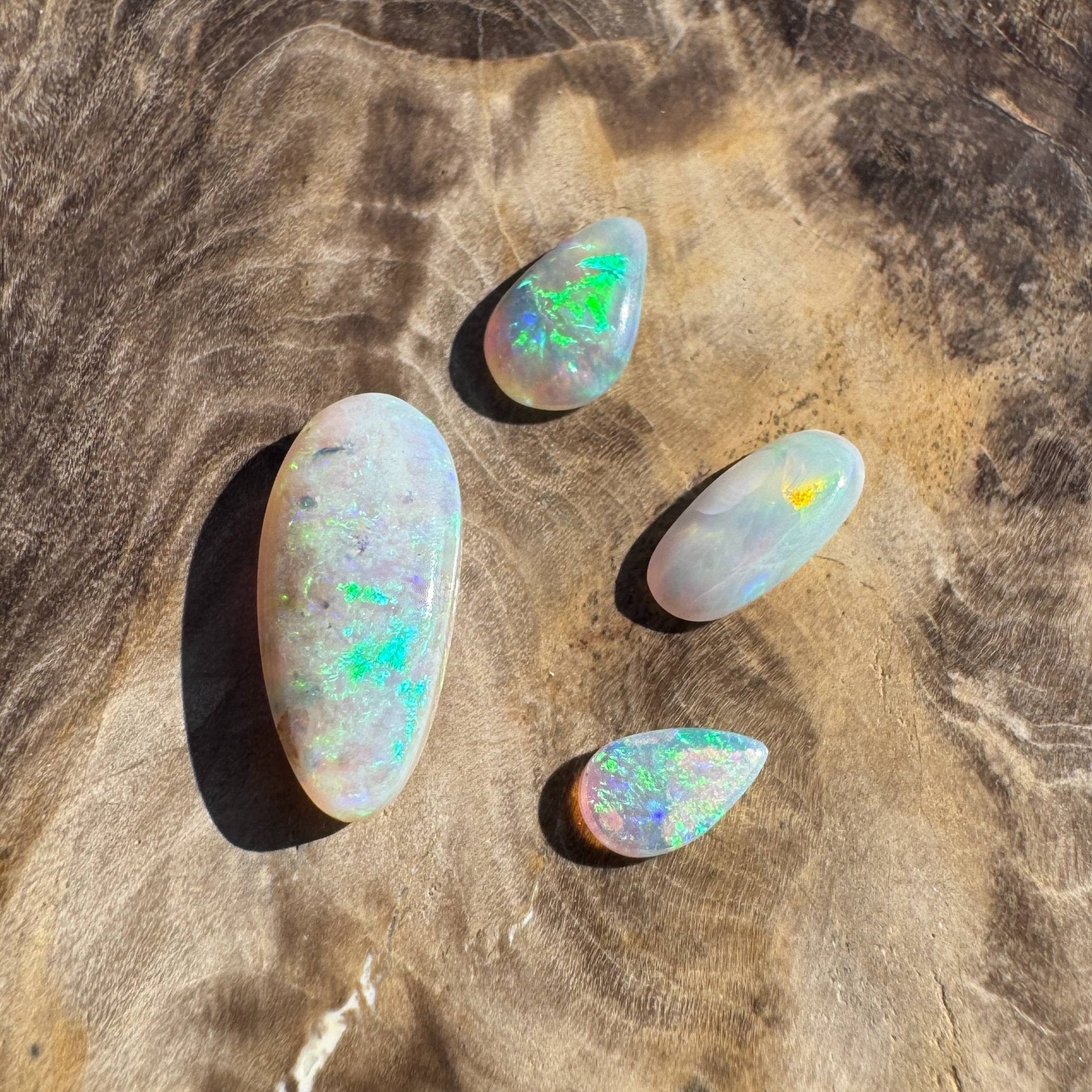 2.7ct Coober Pedy Opal Parcel