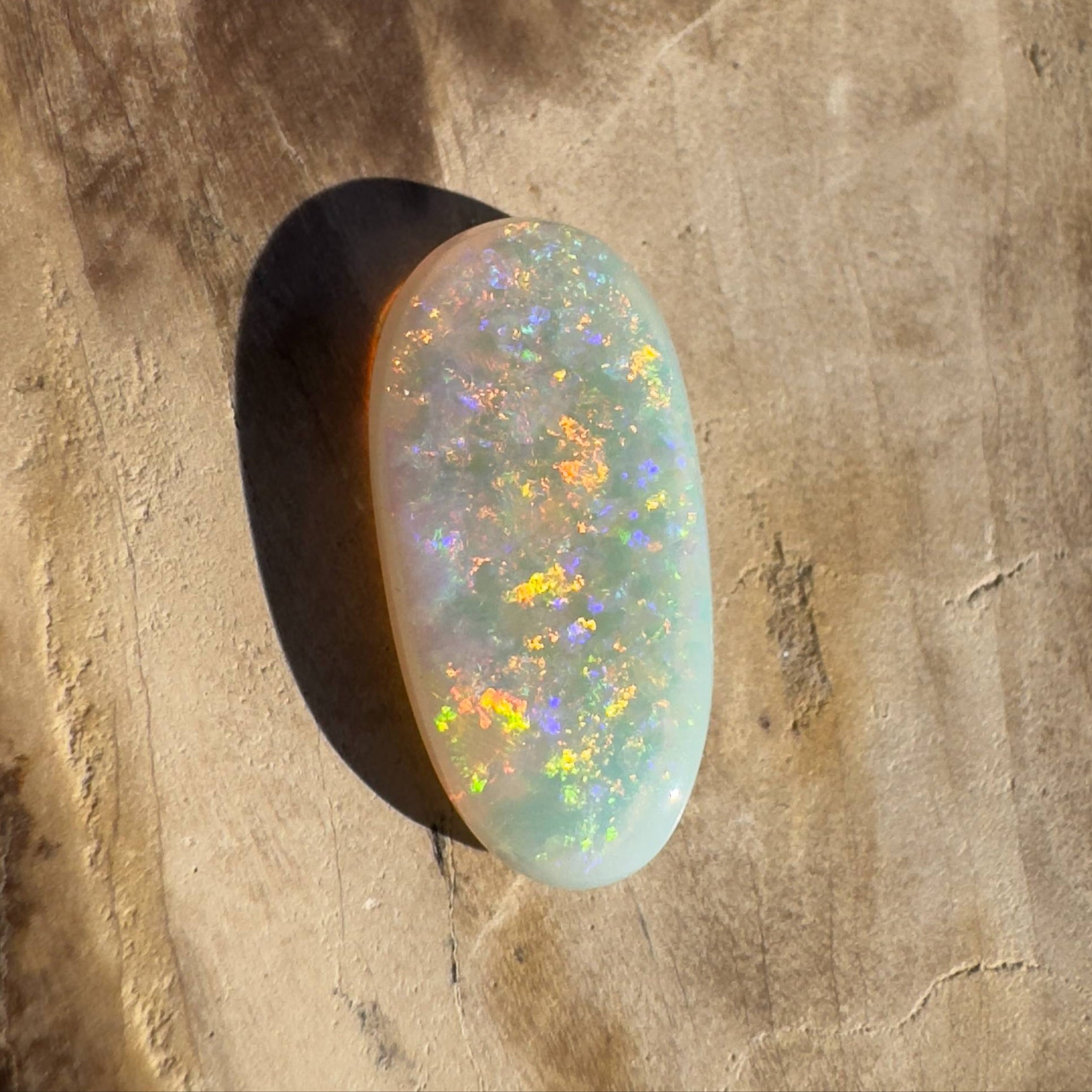 2.7CT Hand - cut Solid Australian Coober Pedy Opal