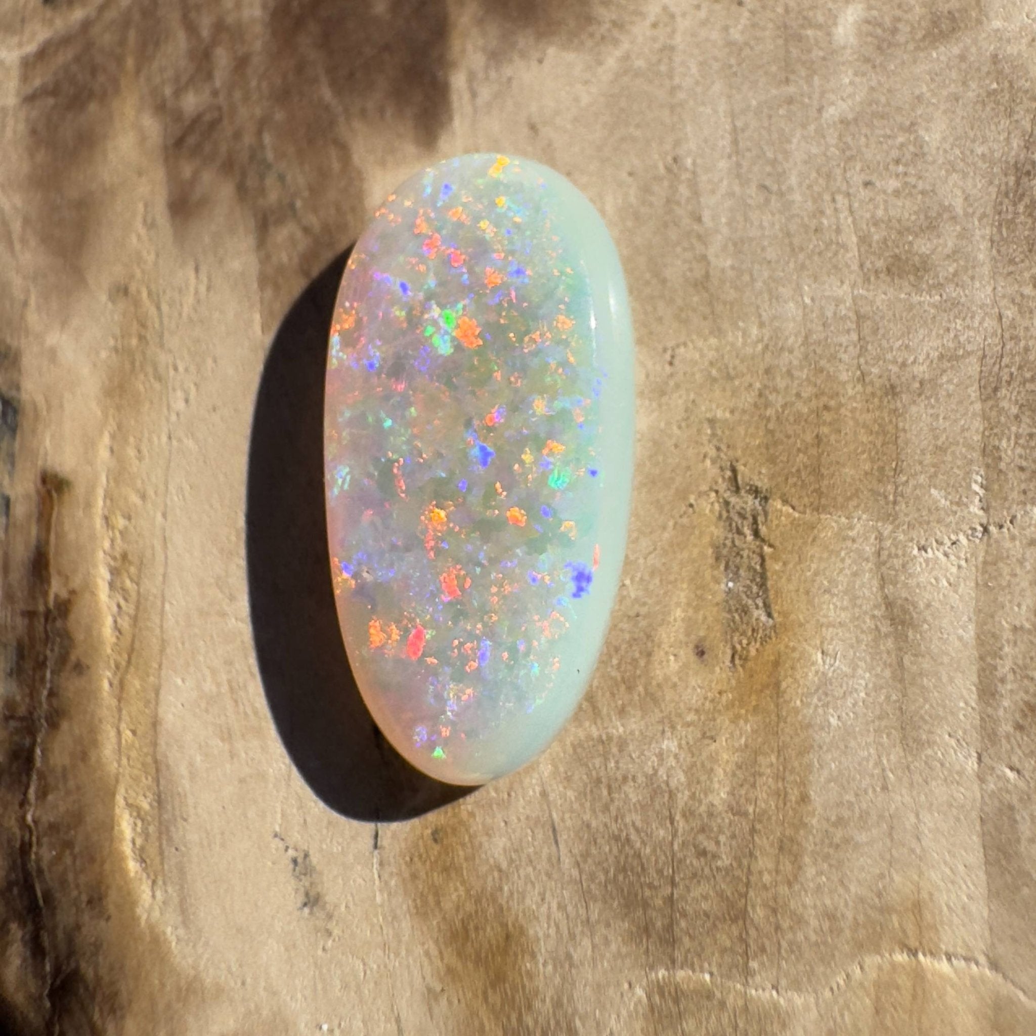 2.7CT Hand - cut Solid Australian Coober Pedy Opal