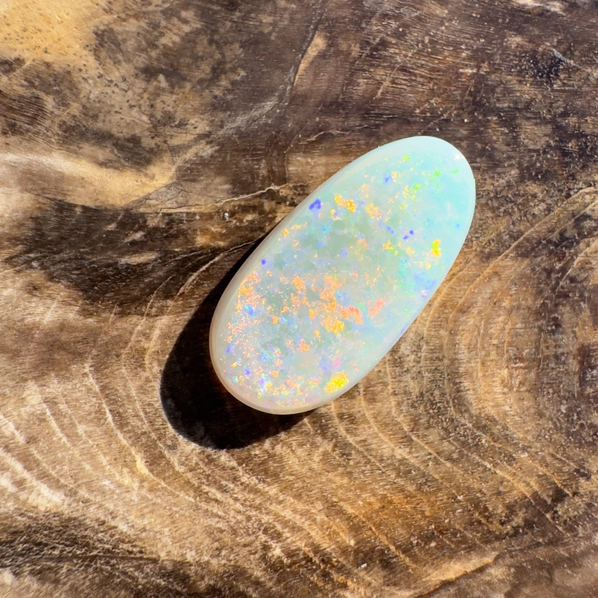 2.7CT Hand - cut Solid Australian Coober Pedy Opal