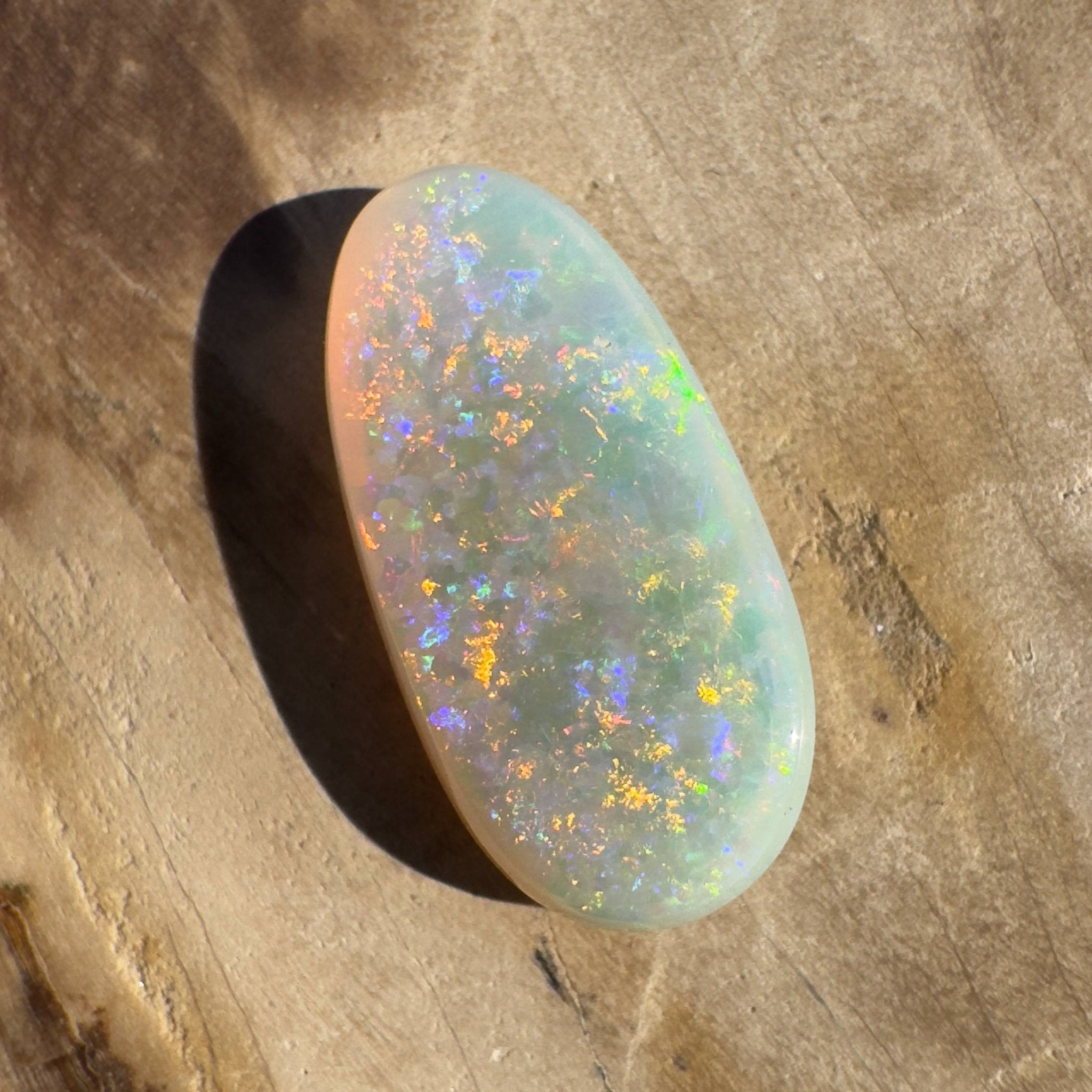 2.7CT Hand - cut Solid Australian Coober Pedy Opal
