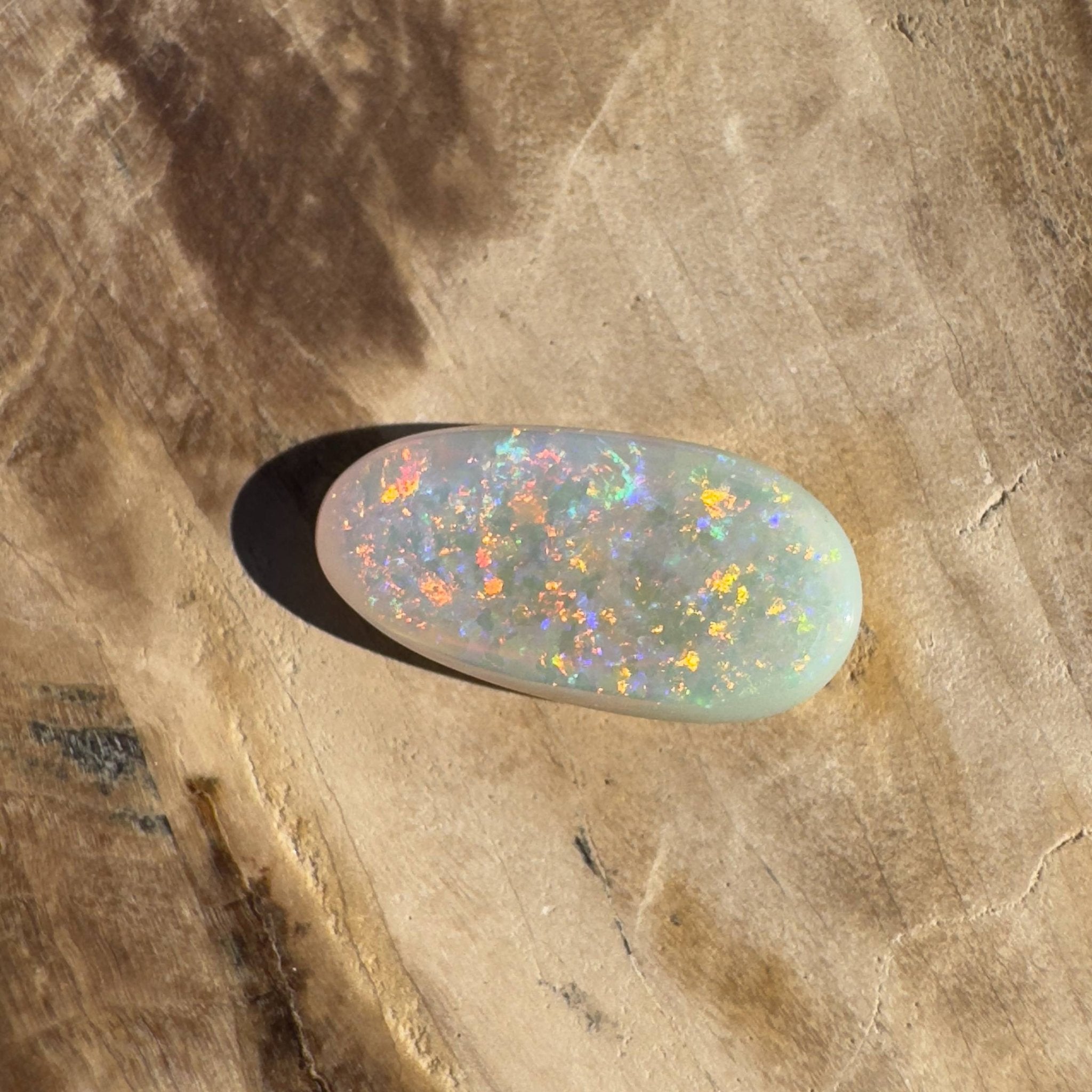 2.7CT Hand - cut Solid Australian Coober Pedy Opal