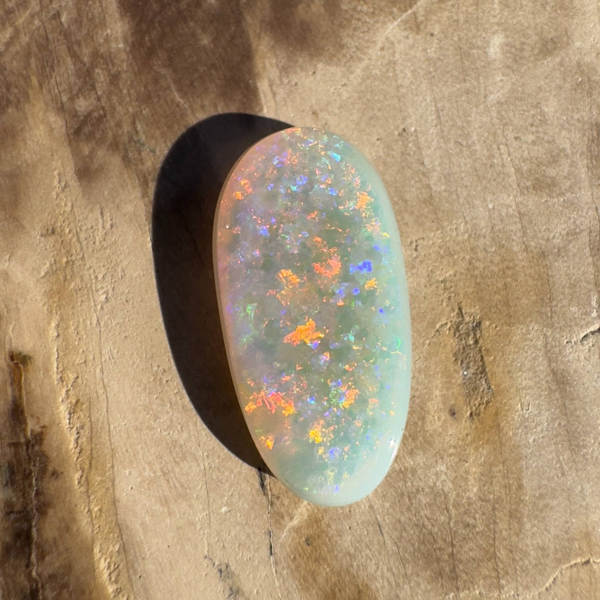 2.7CT Hand - cut Solid Australian Coober Pedy Opal