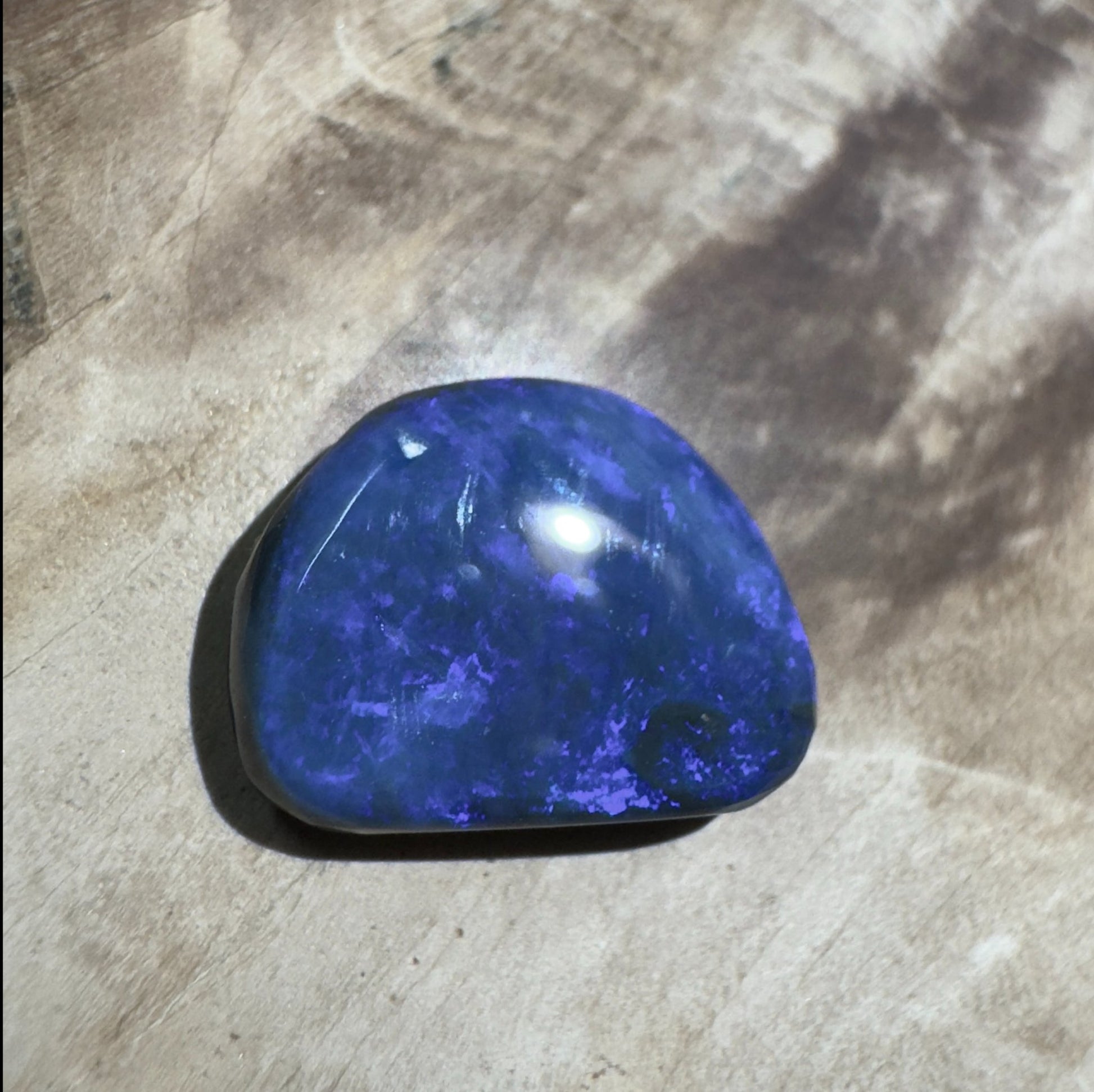 2.8ct Hand - cut Solid Lightning Ridge Semi Black Opal
