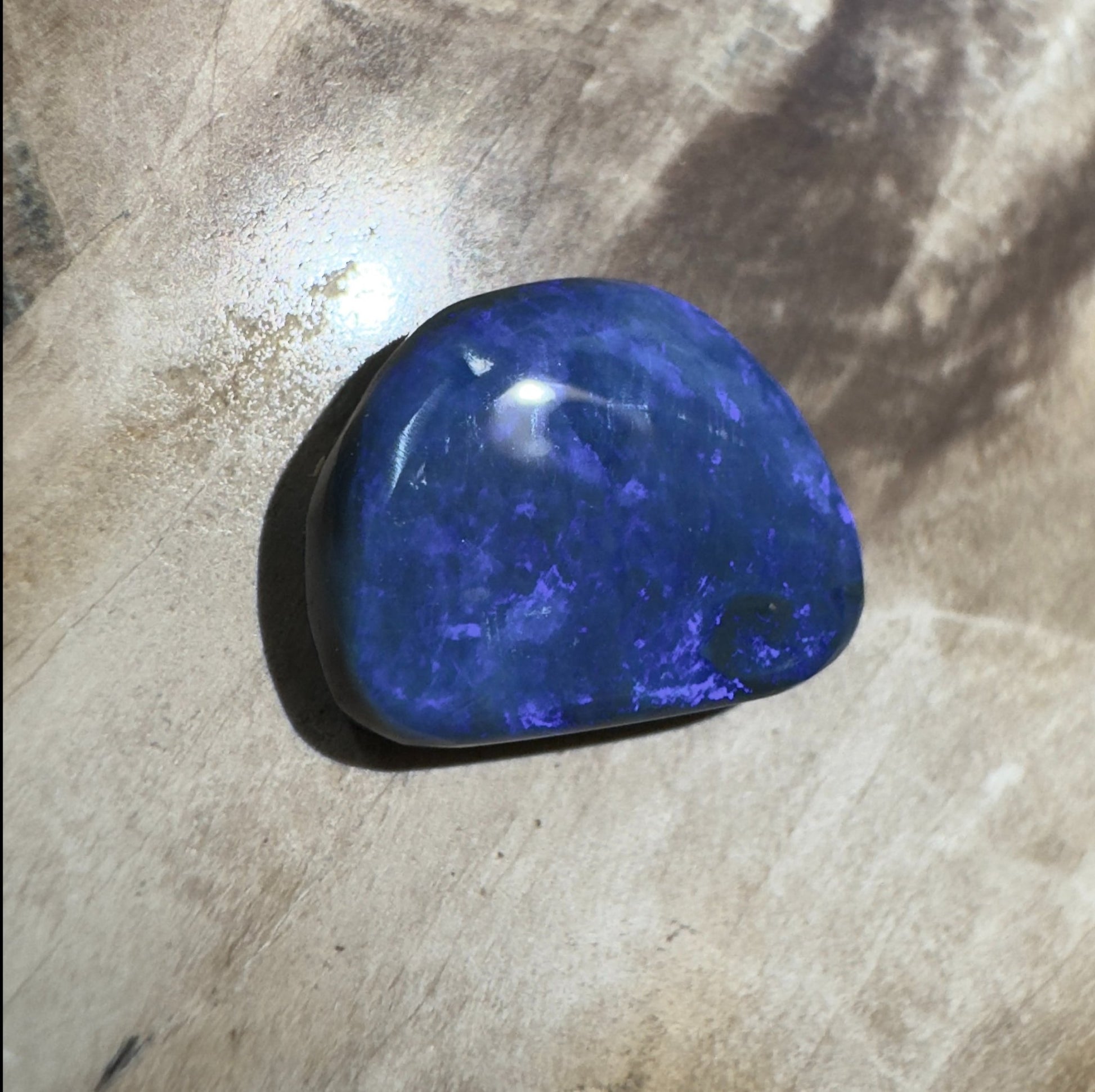 2.8ct Hand - cut Solid Lightning Ridge Semi Black Opal