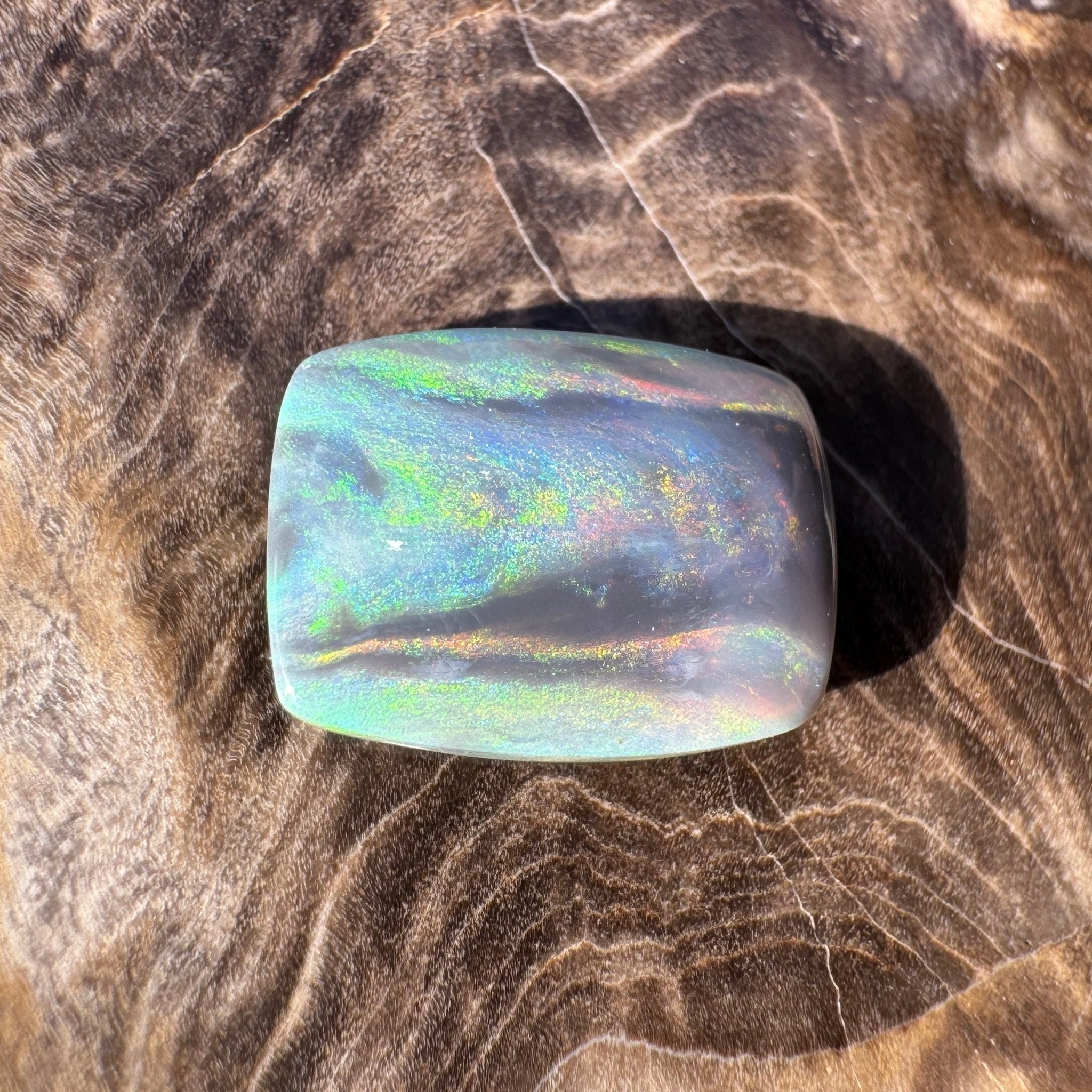 2.8ct Hand - cut Solid Lightning Ridge Semi Black Opal