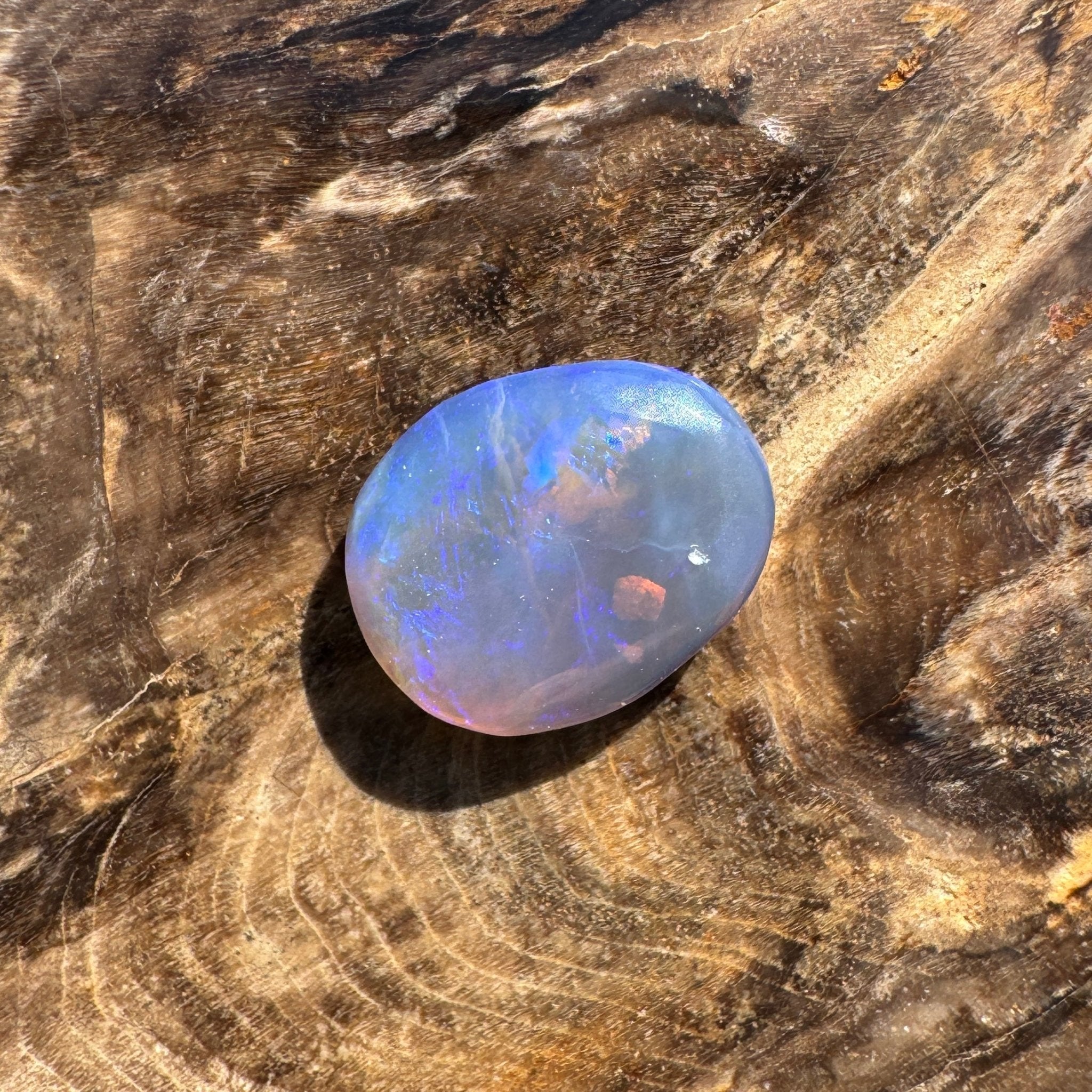 2.9ct Hand - cut Solid Lightning Ridge Semi Black Opal